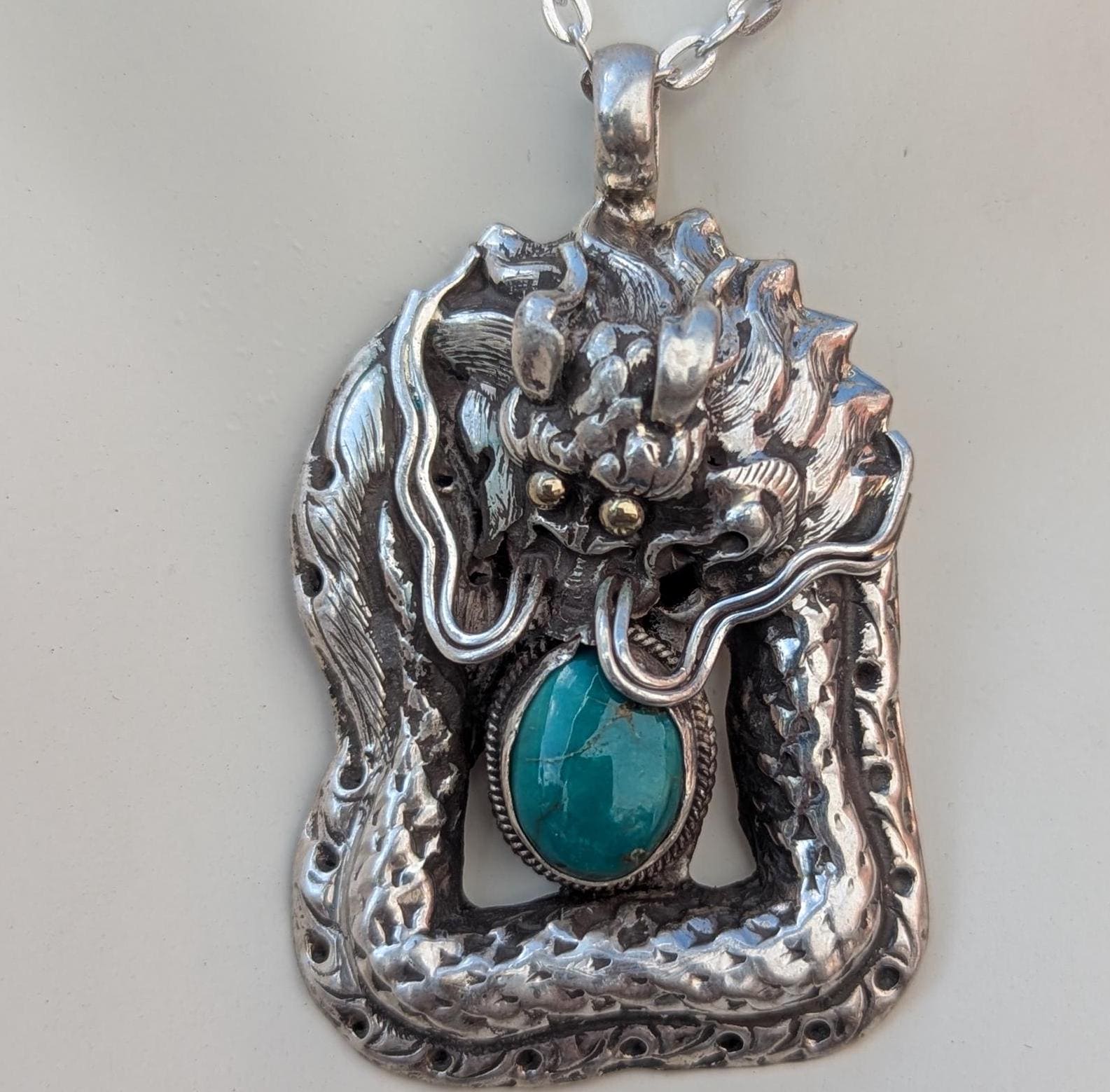 Turquoise gemstone Blue Turquoise 925 Sterling Silver Pendant.  (T1101-006.6)