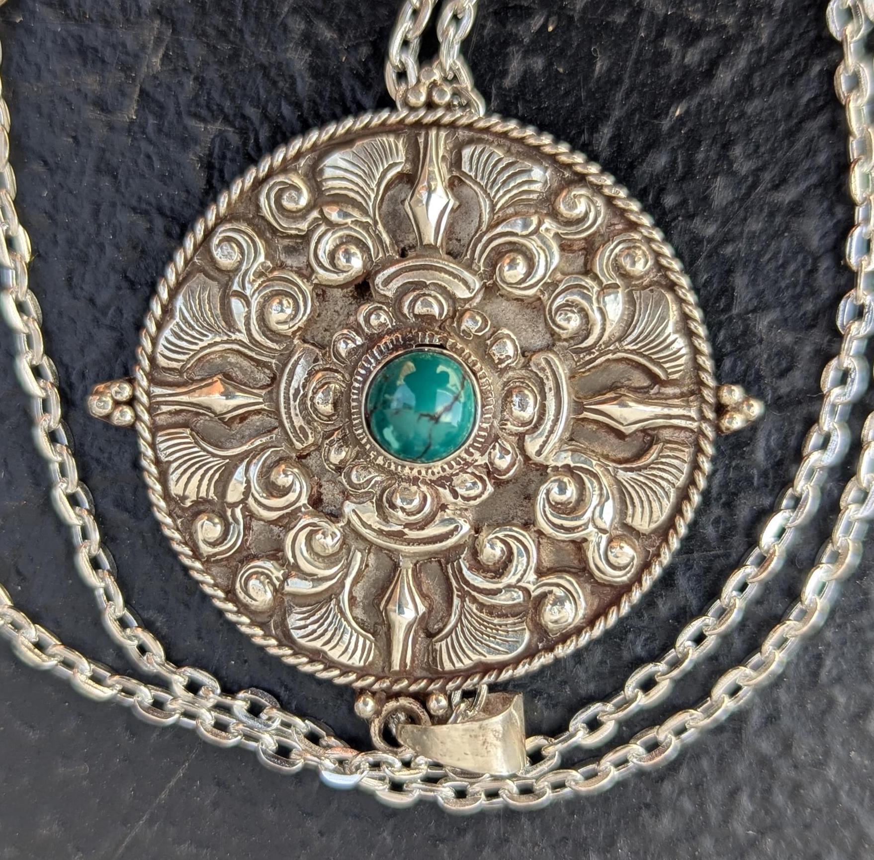 Silver Double Vajra Dorje Pendant(Central Turquoise) (T1102-009)