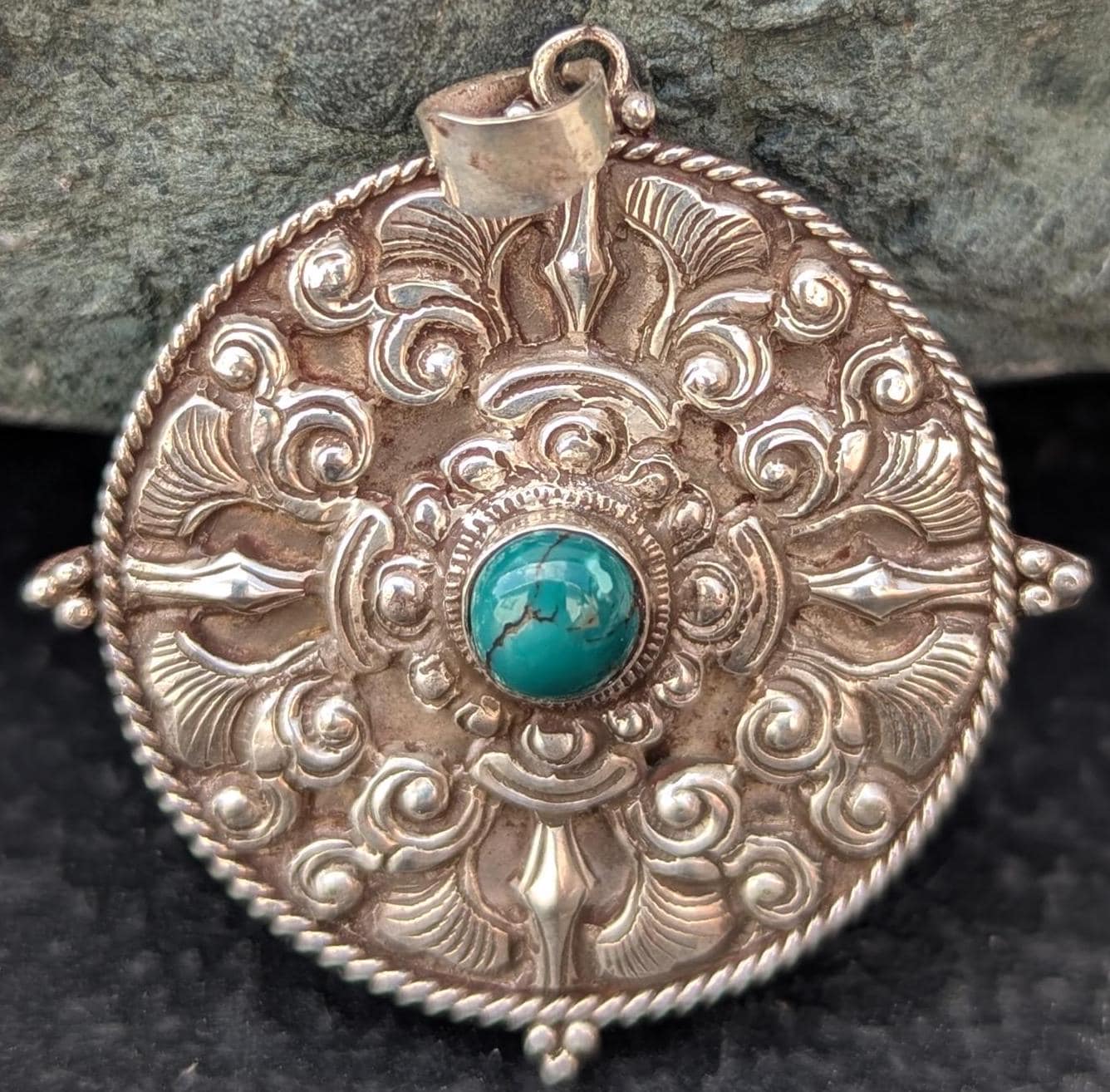 Silver Double Vajra Dorje Pendant(Central Turquoise) (T1102-009)