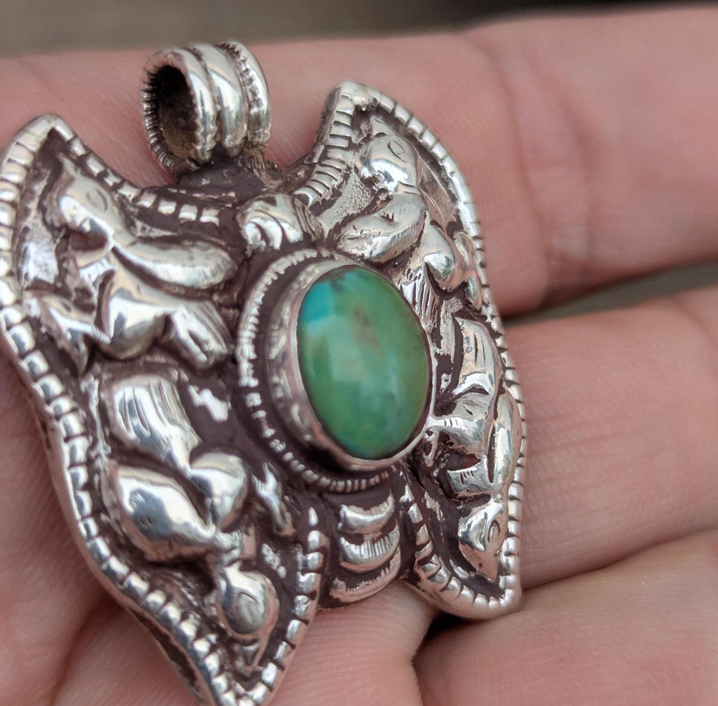 Garuda Gemstone Skull Silver Pendant Necklace.  (T1101-006.7)