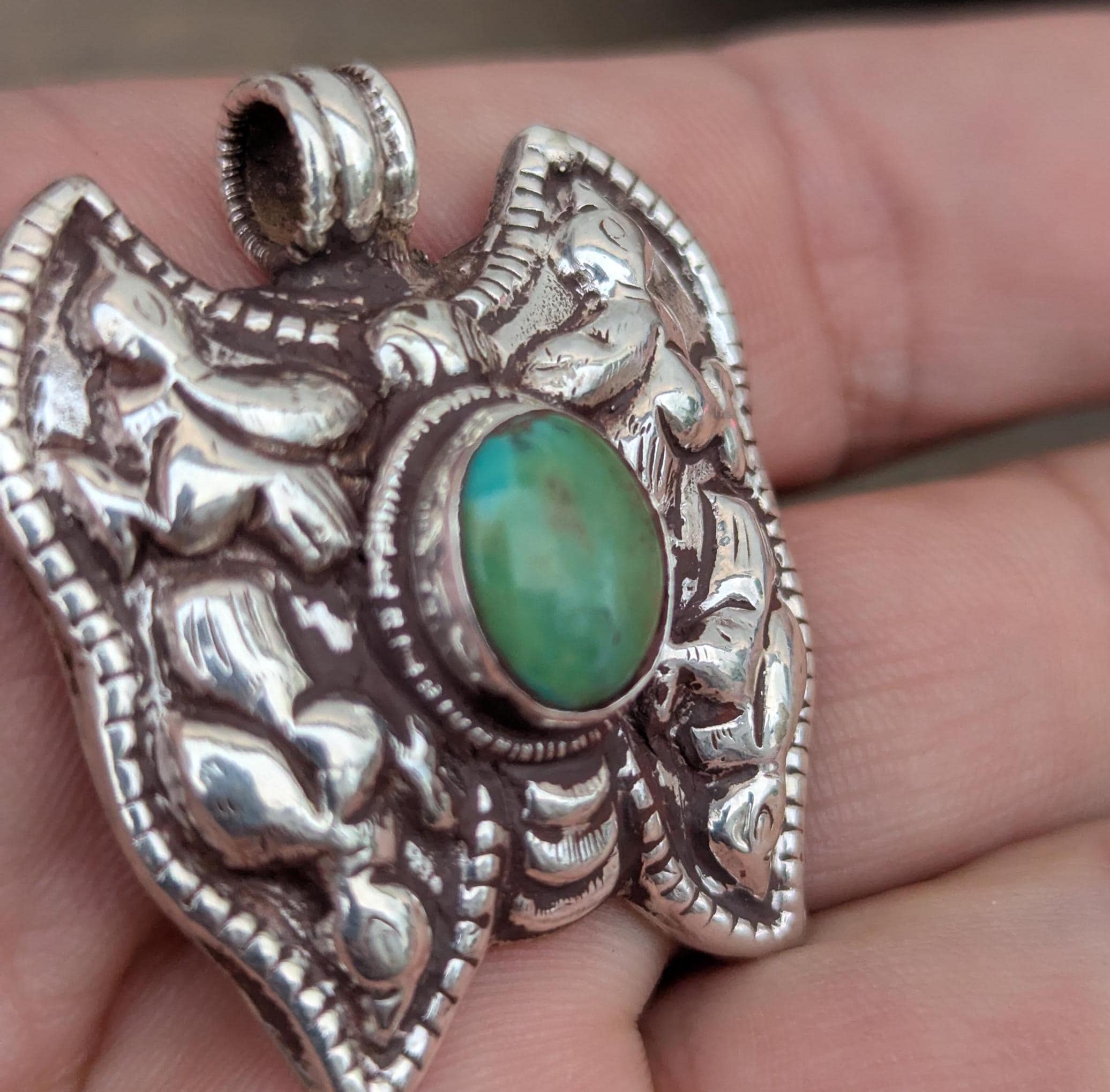 Garuda Gemstone Skull Silver Pendant Necklace.  (T1101-006.7)