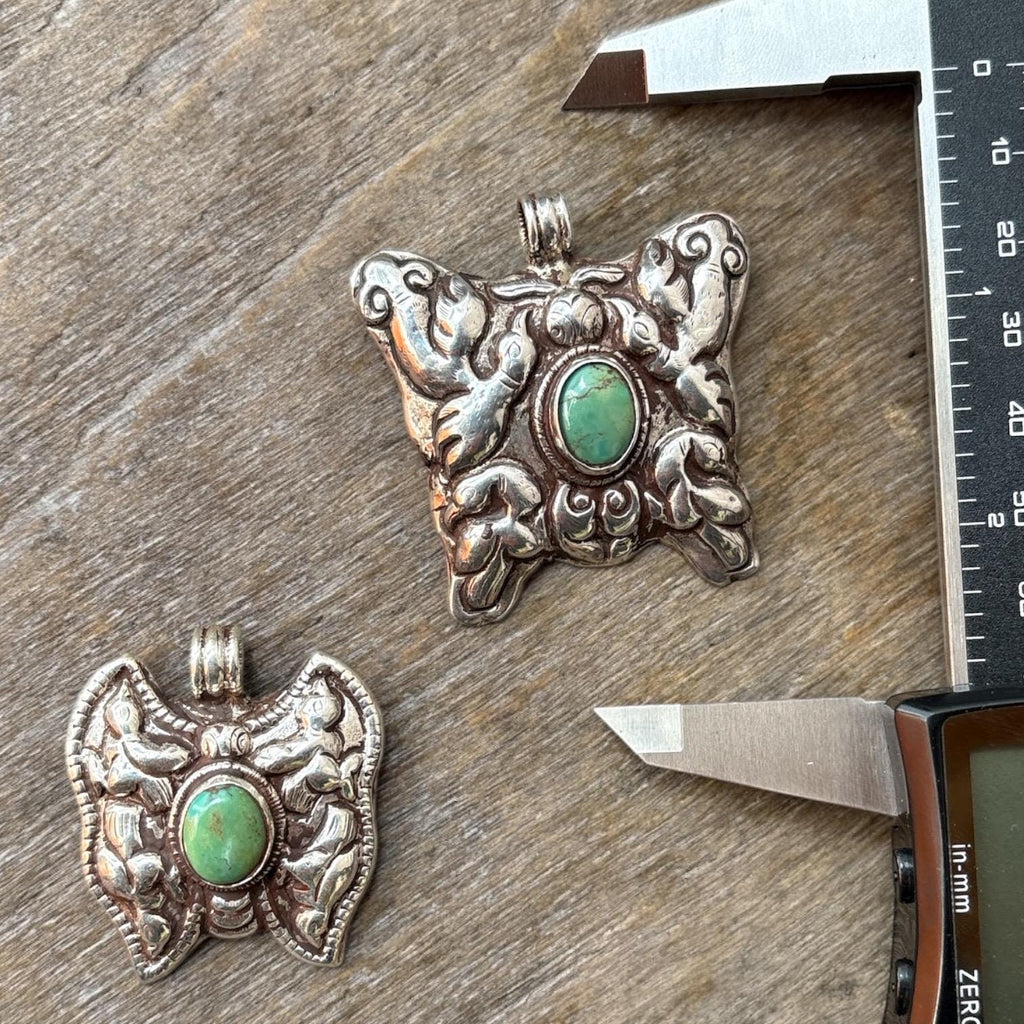 Garuda Gemstone Skull Silver Pendant Necklace.  (T1101-006.7)