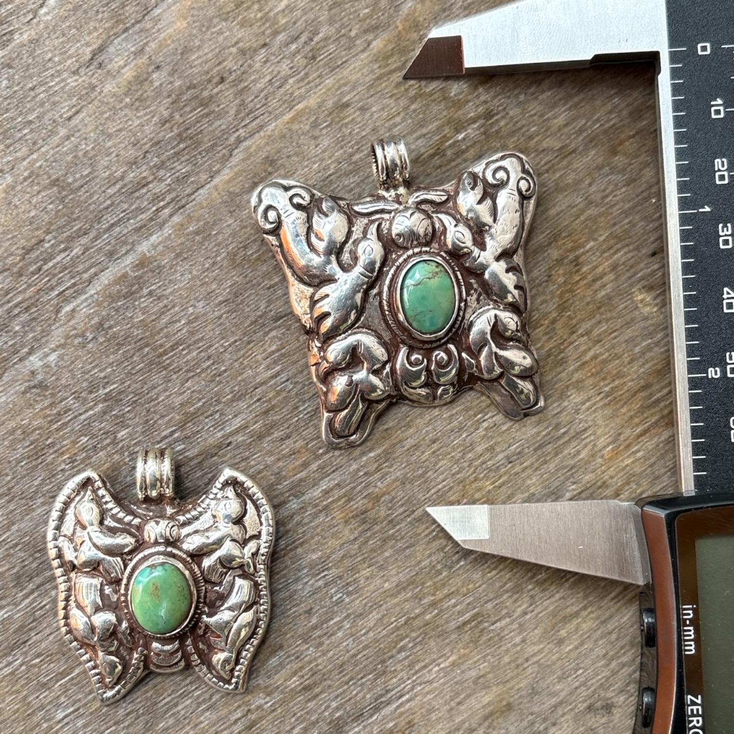 Garuda Gemstone Skull Silver Pendant Necklace.  (T1101-006.7)