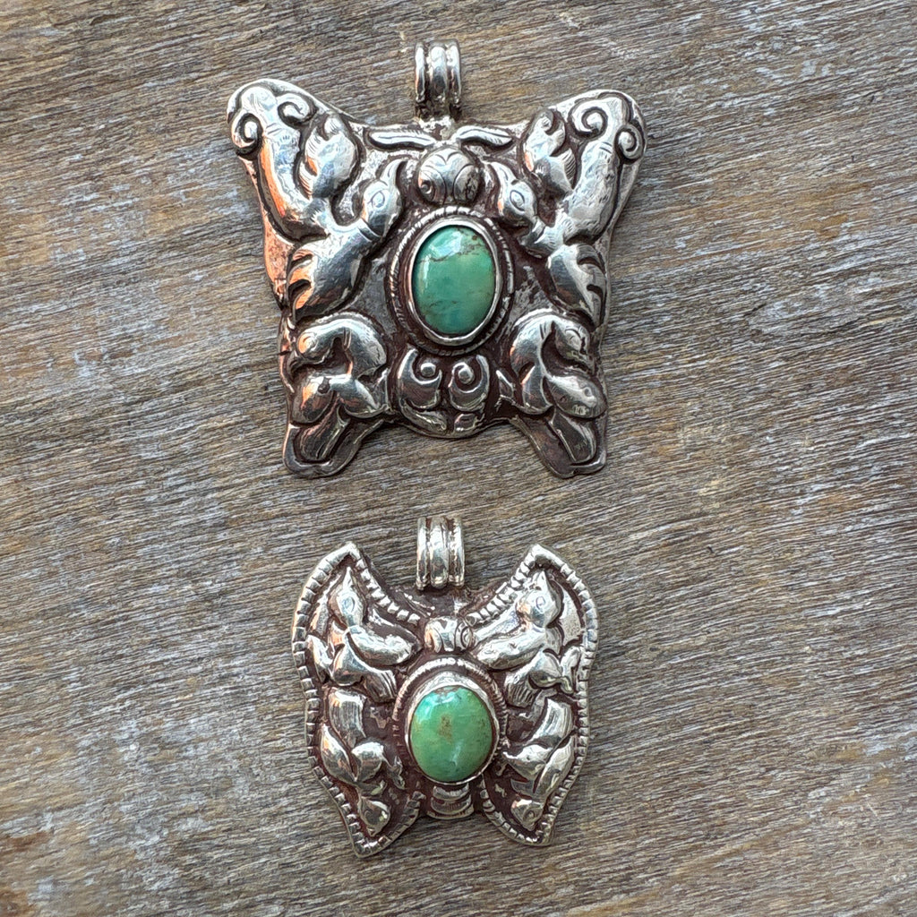 Garuda Gemstone Skull Silver Pendant Necklace.  (T1101-006.7)