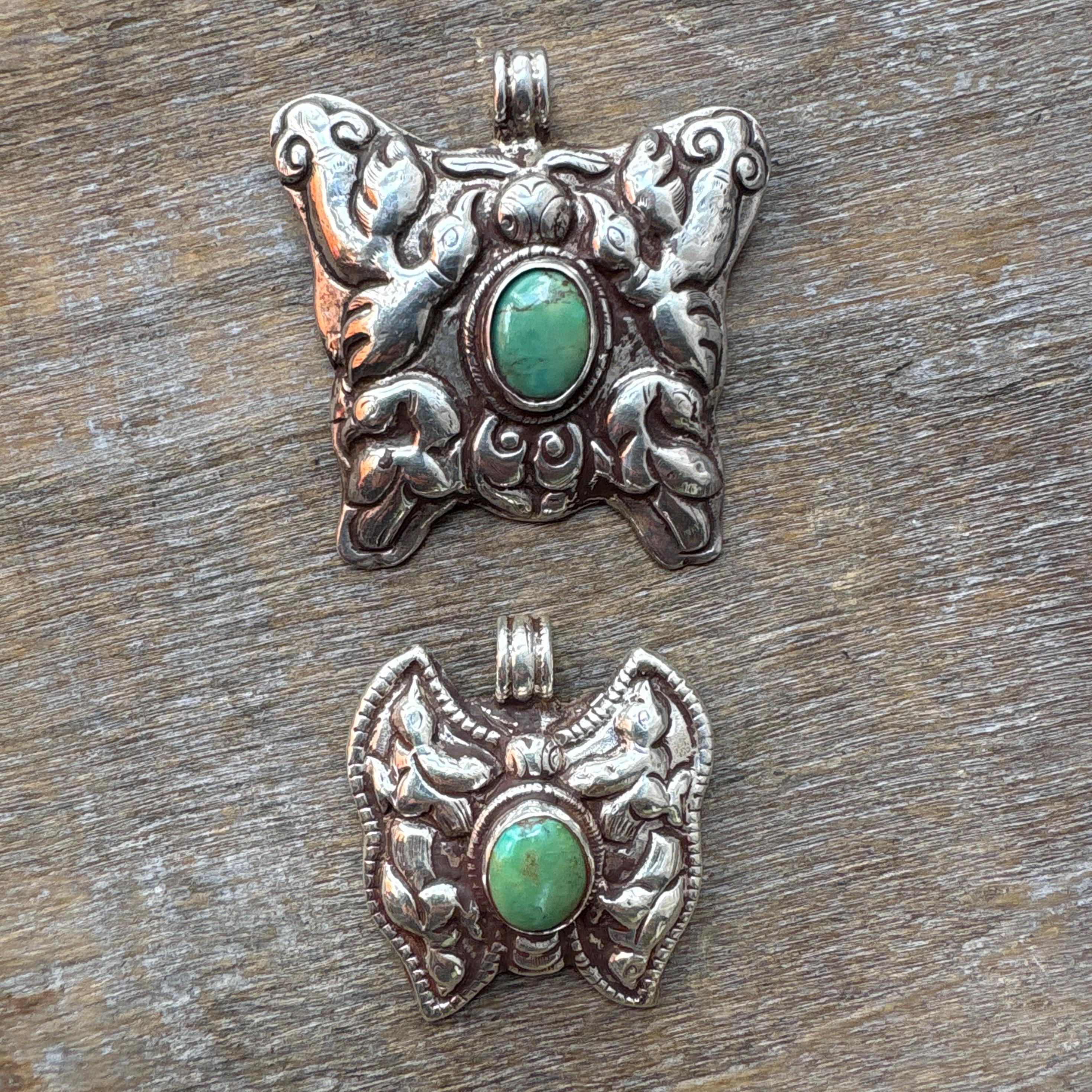 Garuda Gemstone Skull Silver Pendant Necklace.  (T1101-006.7)