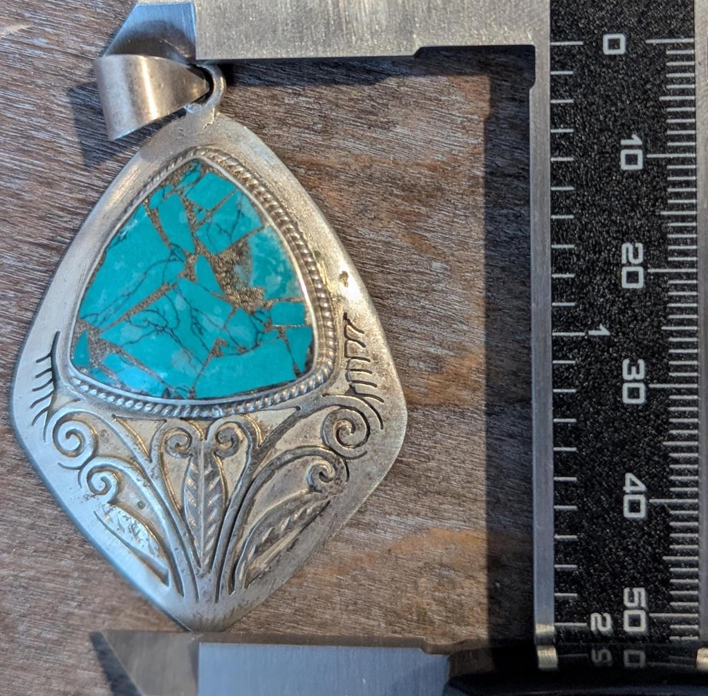 Vintage Tibetan ethnic White Brass pendant with Large Turquoise Stone (p6-017)