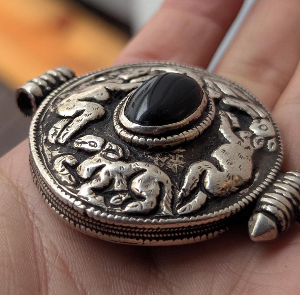 Handmade Tibetan Medallion Pendant with Amber and Black Onyx Inlay (p6-018)