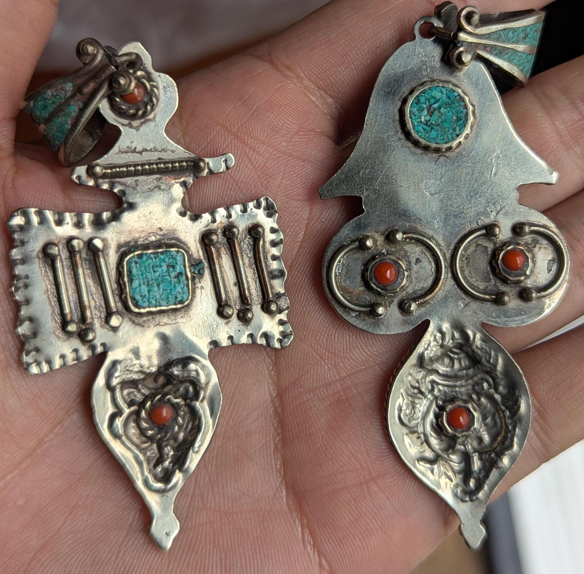 Traditional Tibetan Vintage White Brass Pendant with Turquoise, Coral and Amber (p6-001)