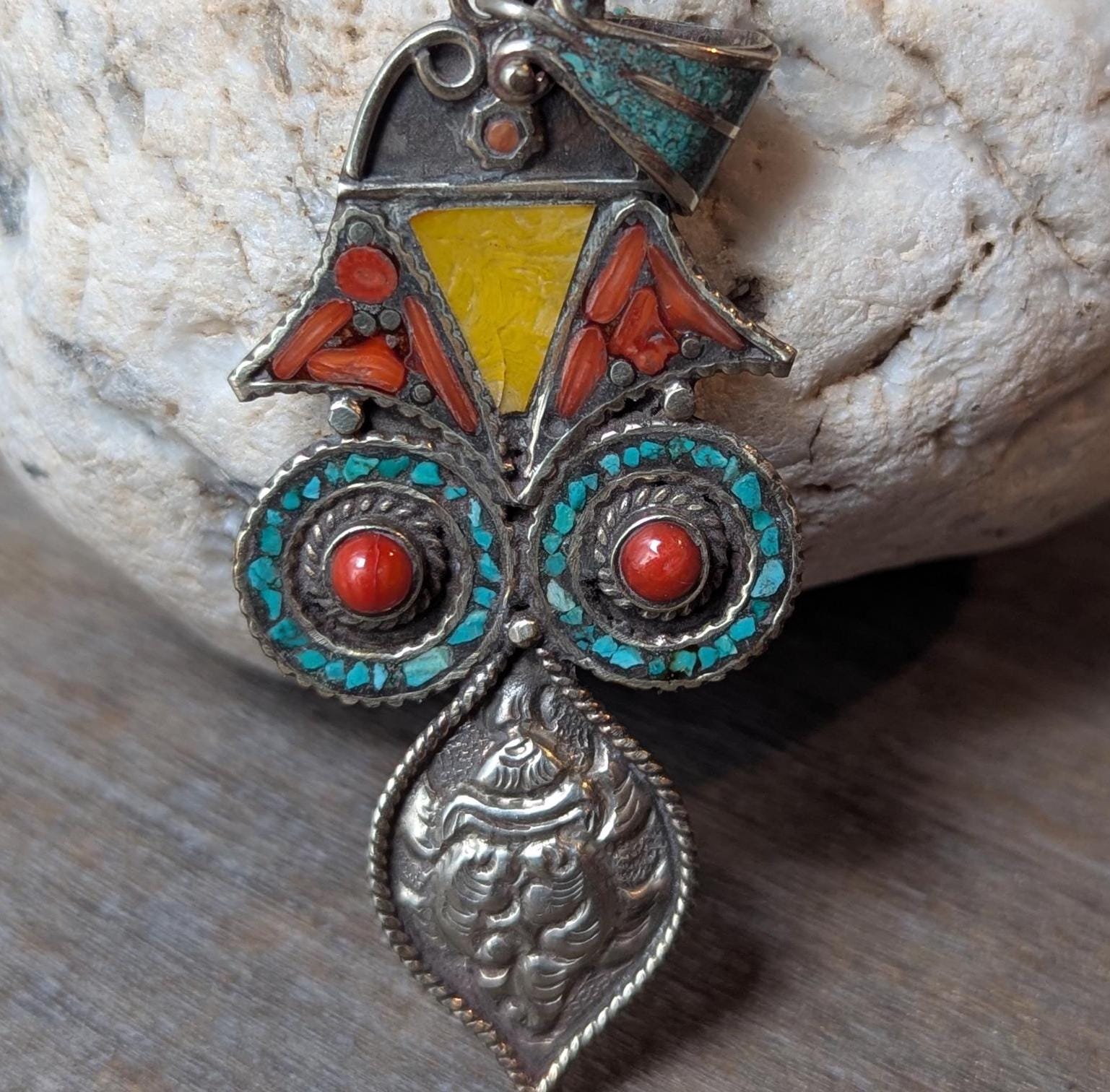 Traditional Tibetan Vintage White Brass Pendant with Turquoise, Coral and Amber (p6-001)