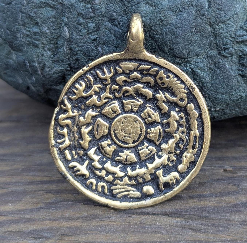 Handmade Tibetan Dorjee Medallion double-sided pendant (p6-021)
