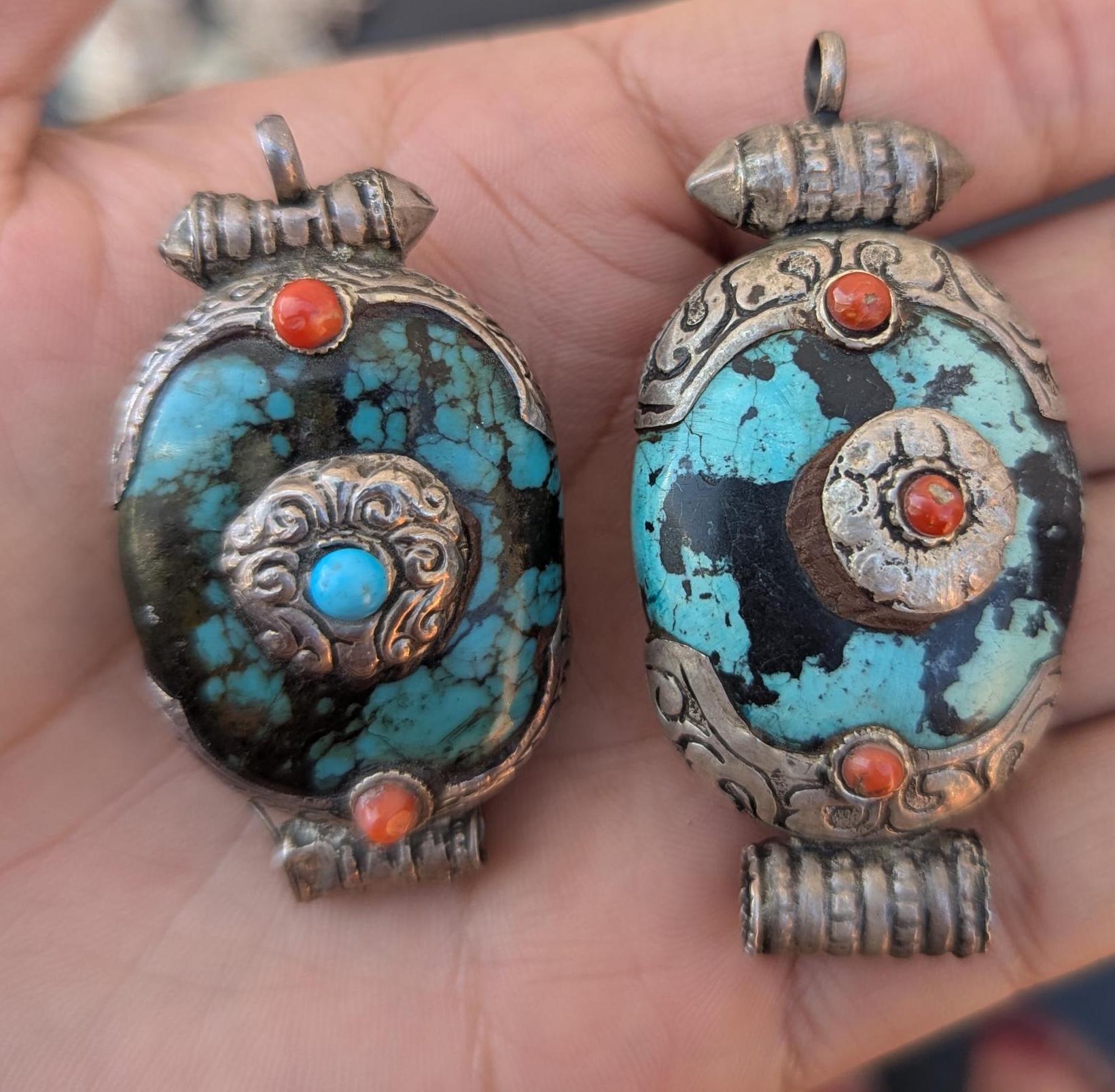 Tibetan Himalayan unique turquoise stone pendant (p6-031)