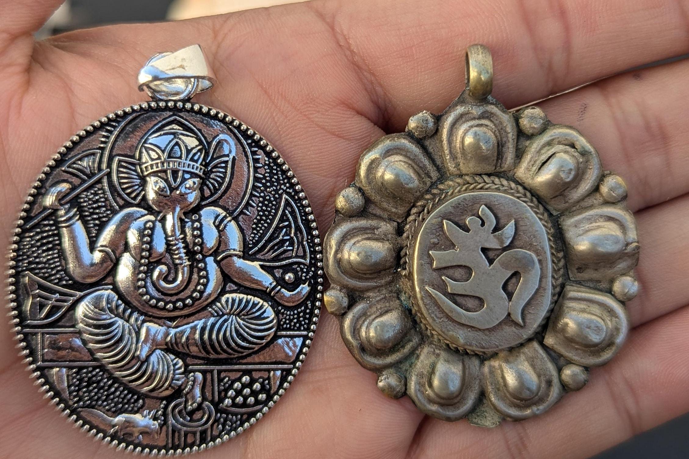 Handmade Om and Ganesha Brass medallion amulet pendant (p6-037)
