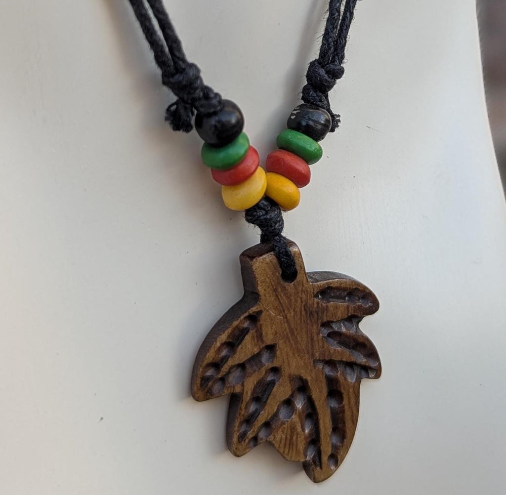 Yak bone hand carved Reggae Rasta leaf pendant (p6-040)
