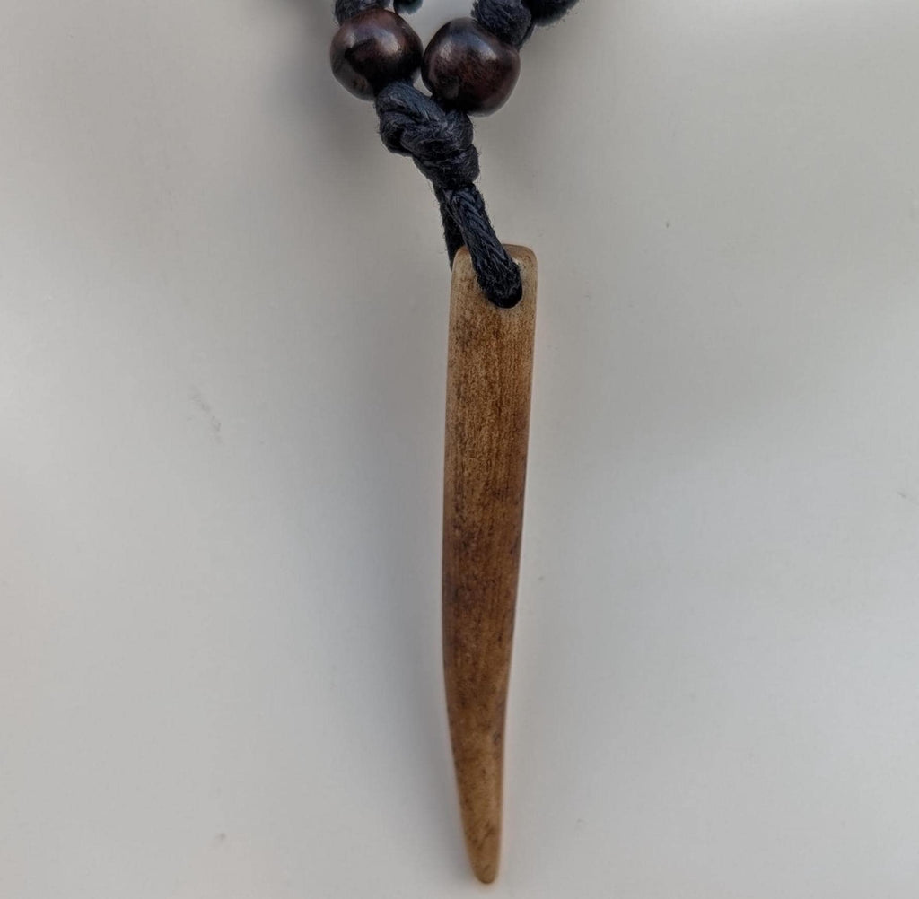 Vintage wolf teeth Amulet pendants (p6-046)