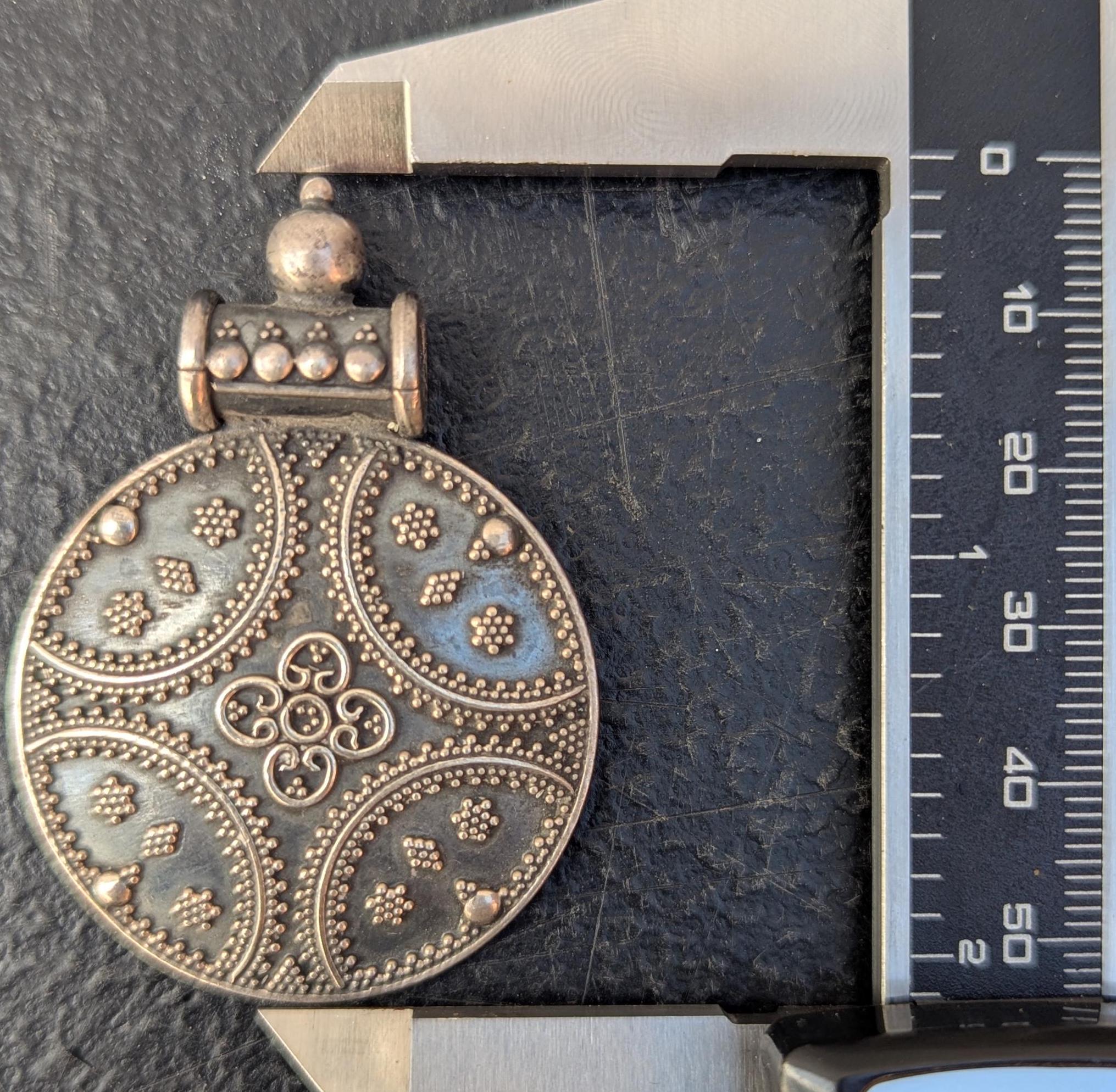 Handmade turquoise and coral silver ethnic Dorjee medallion pendant collection (p7-005)