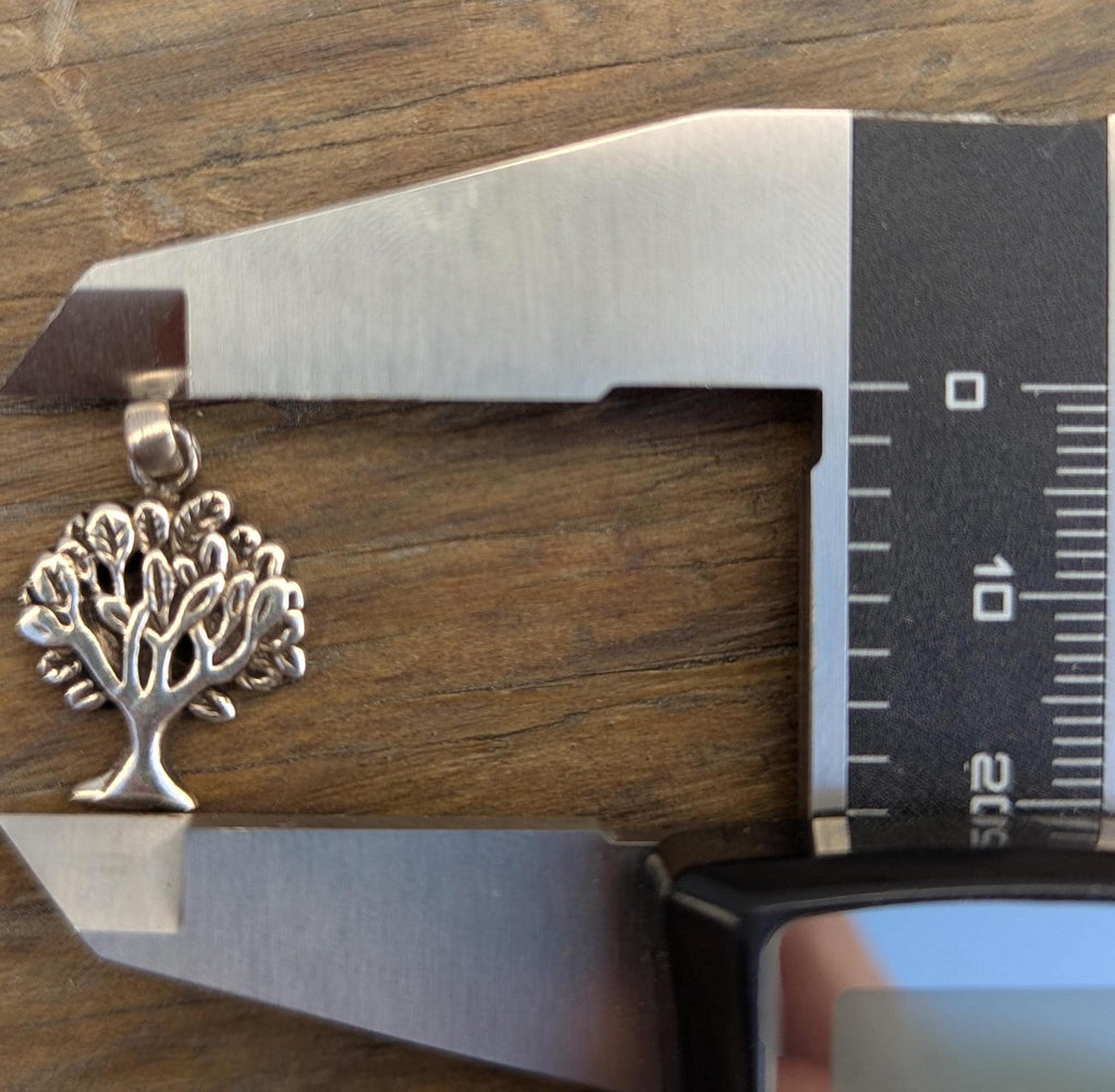 Vintage silver tree ethnic pendant (p7-002)