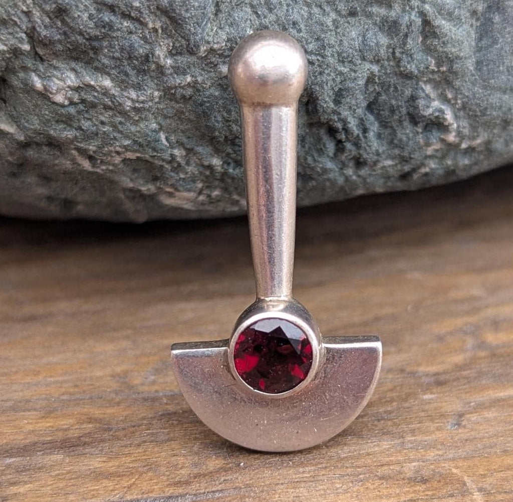 Vintage handmade sterling silver head knife pendant (p7-011)