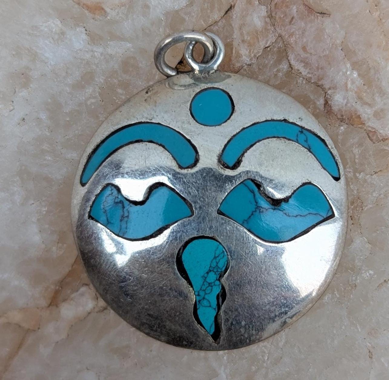 Vintage sterling silver wih turquoise inlaid Buddha Wisdom eyes medallion pendant (p7-035)