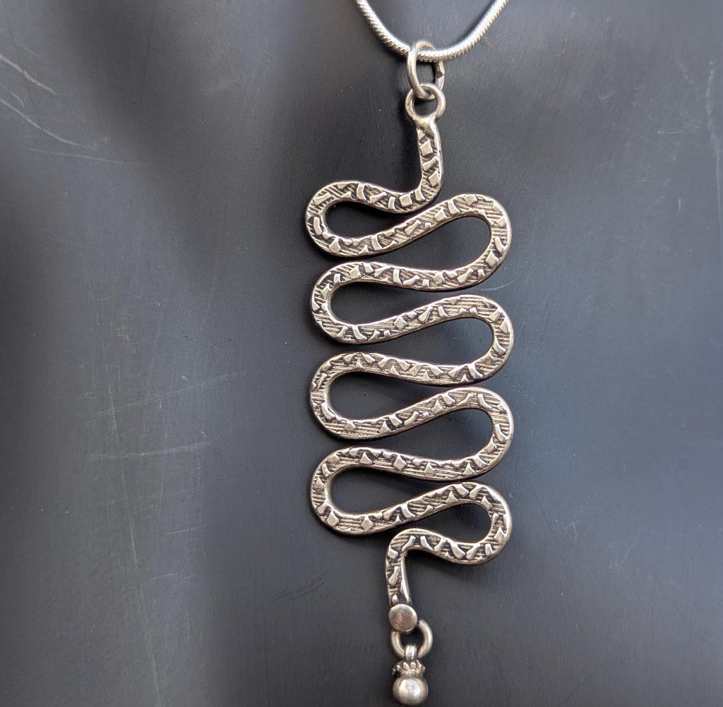 Handmade sterling silver serpent pendant collection (p7-039)