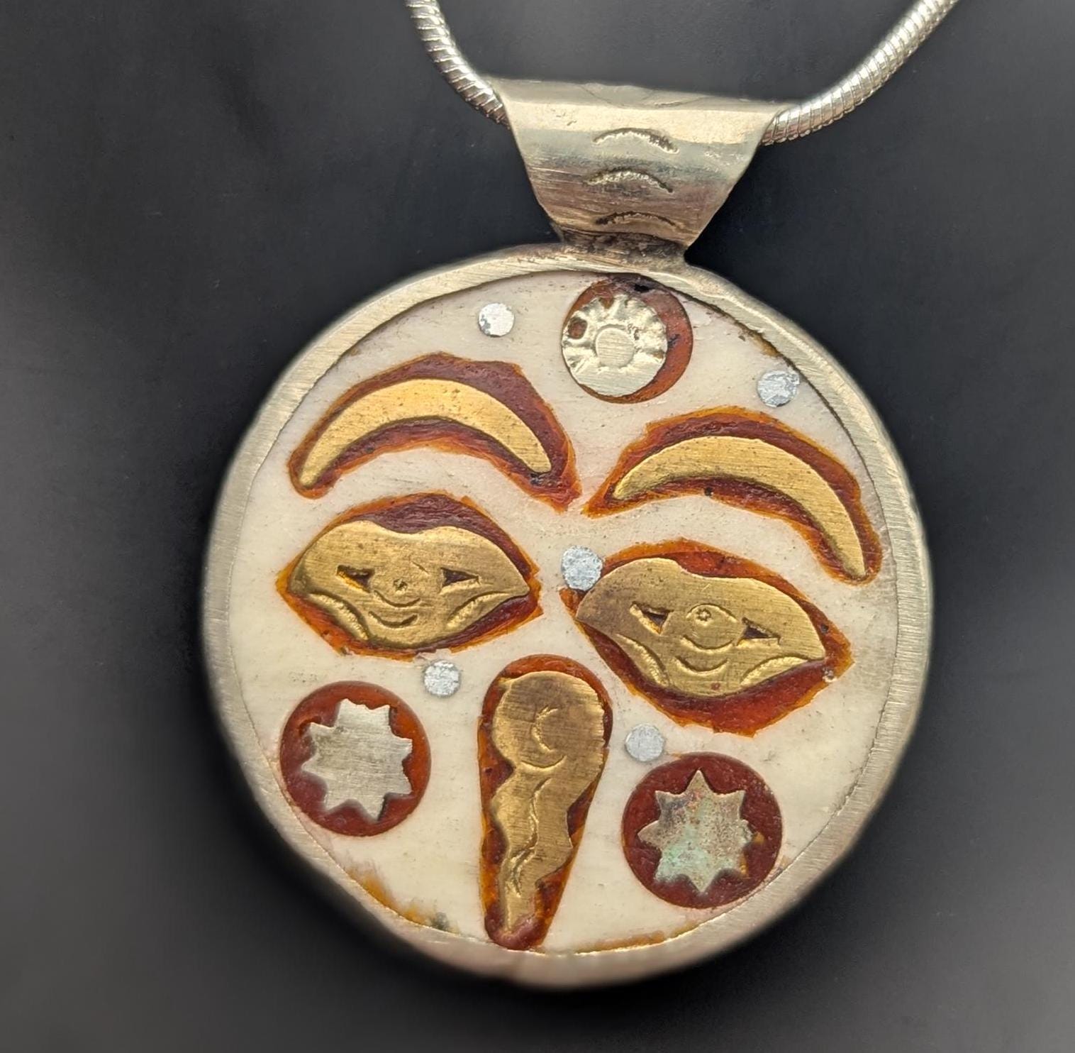 Handmade Tibetan Buddhist Pendant – Conch Shell, Wisdom Eyes Motif