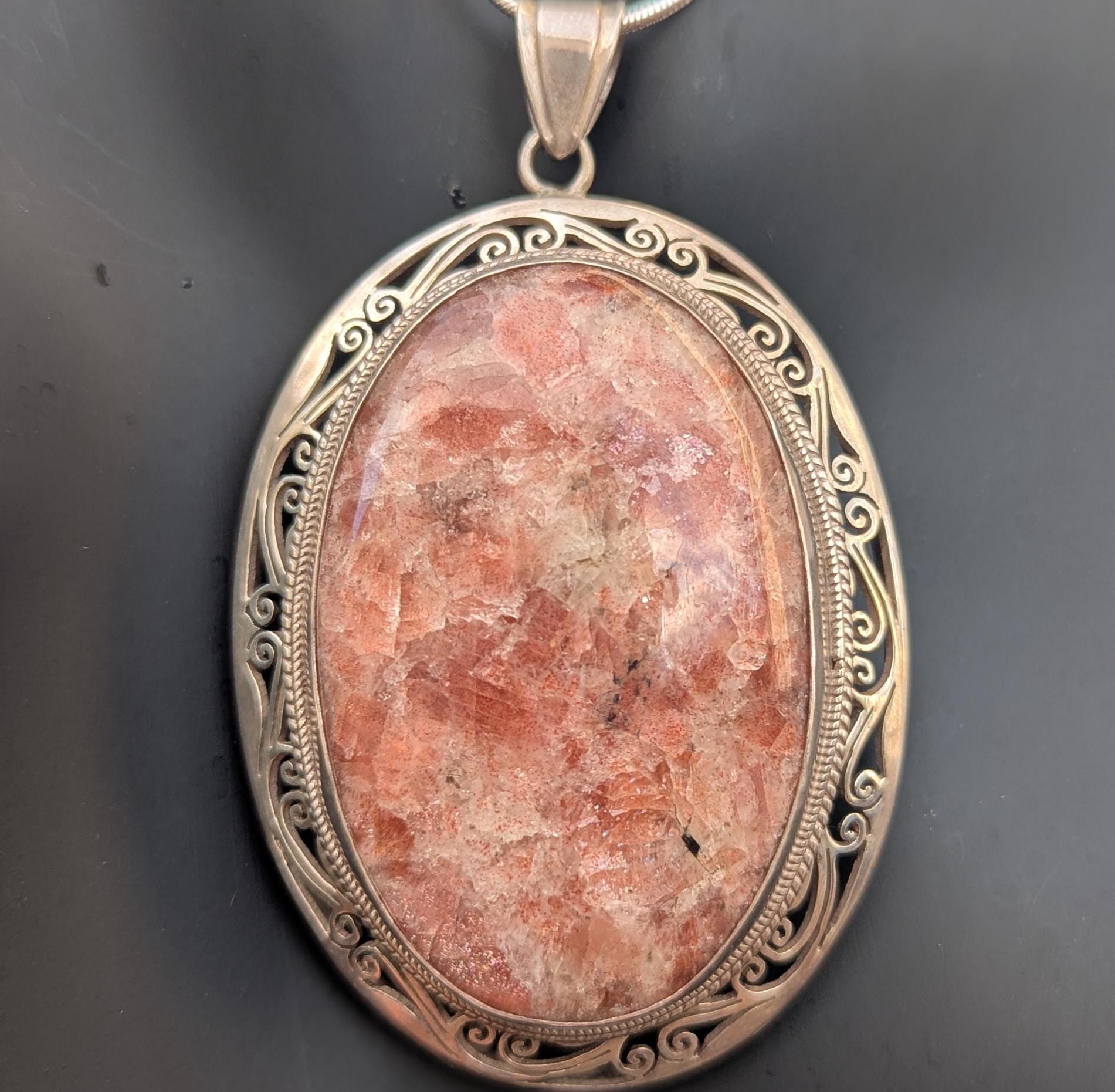 Sterling Silver Sunstone Pendant: Oval & Kite Gemstone Jewelry