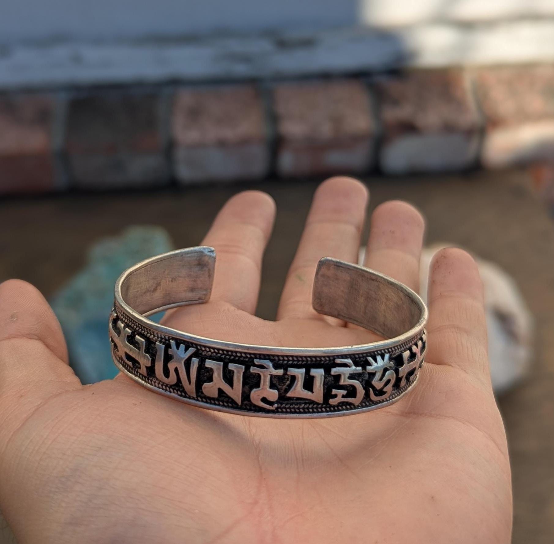 VINTAGE Tibetan Buddhist Mantra Cuff BRACELET: Om Mani Padme Hum Cuff CB-110