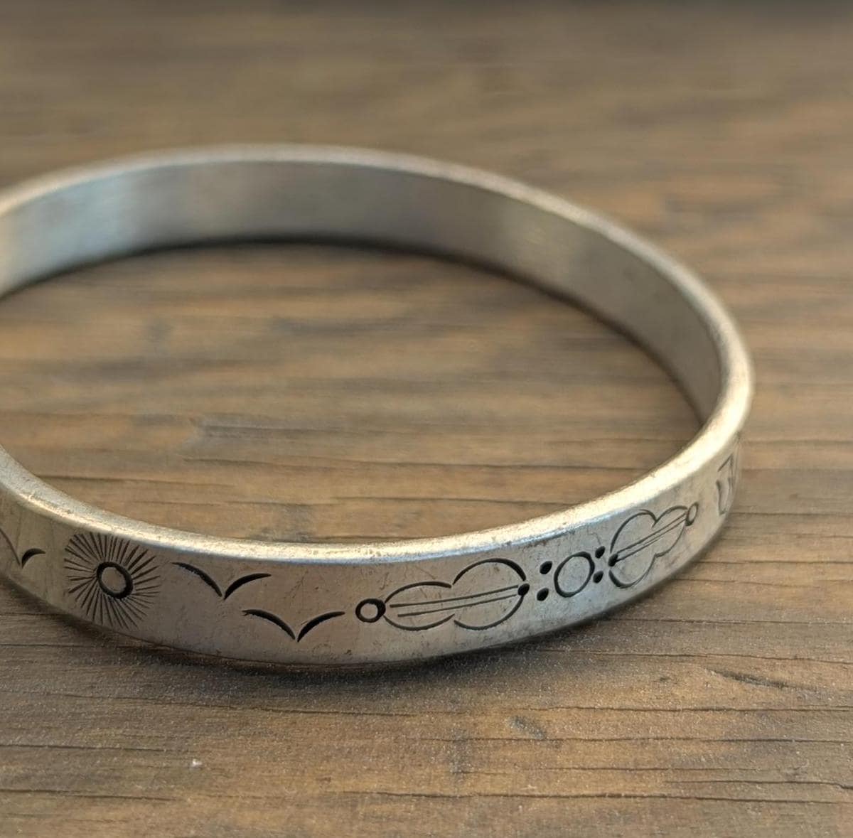 VINTAGE Tibetan Buddhist Mantra Cuff BRACELET: Om Mani Padme Hum Cuff CB-111