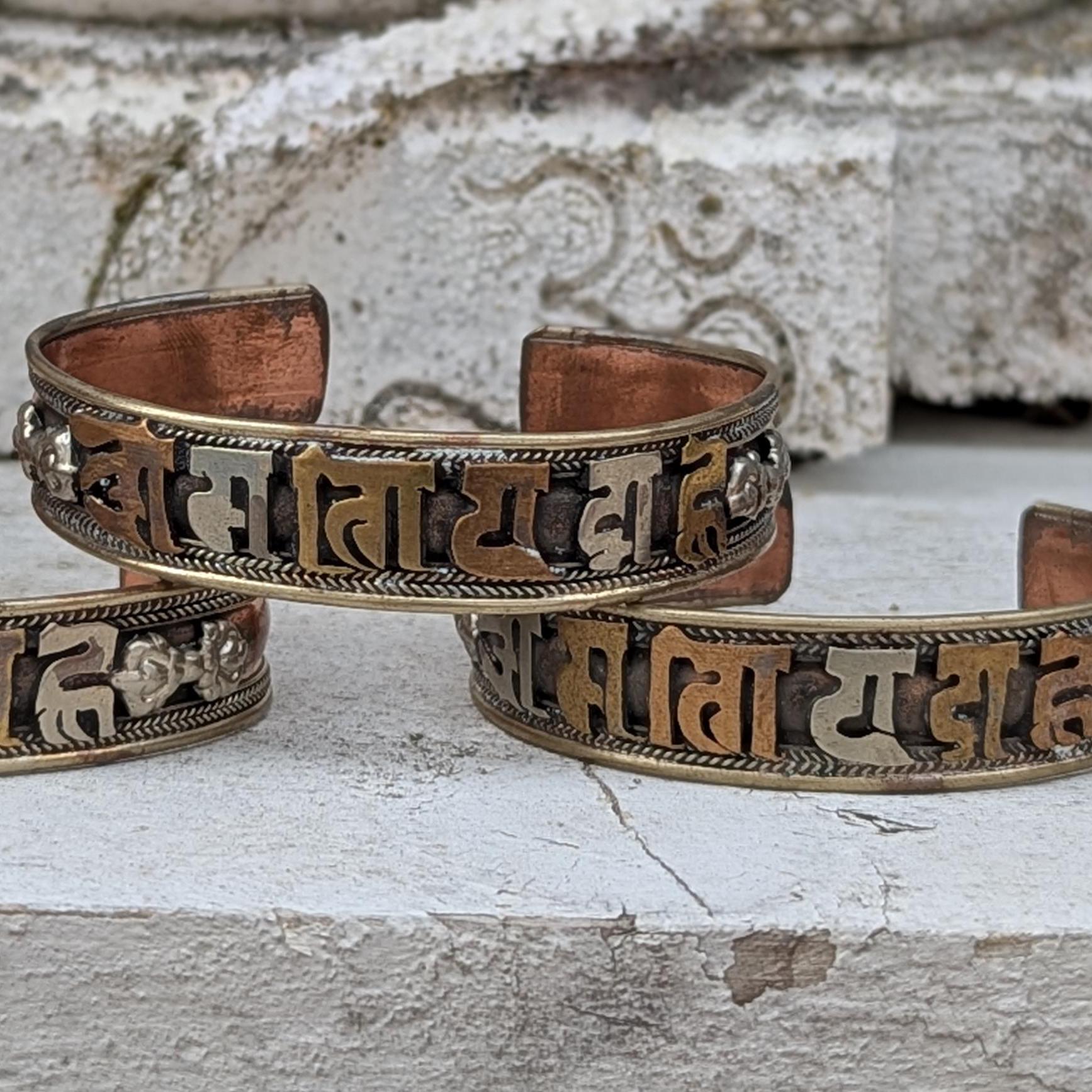 Vintage Silver Tibetan Buddhist Mantra Cuff Bracelet (cb-113)