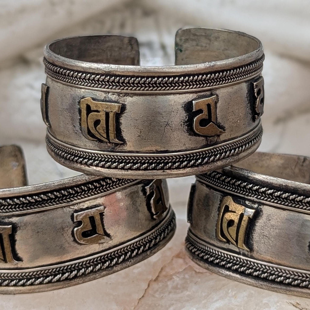 Vintage Silver Tibetan Buddhist Mantra Large Cuff Bracelet (cb-114)