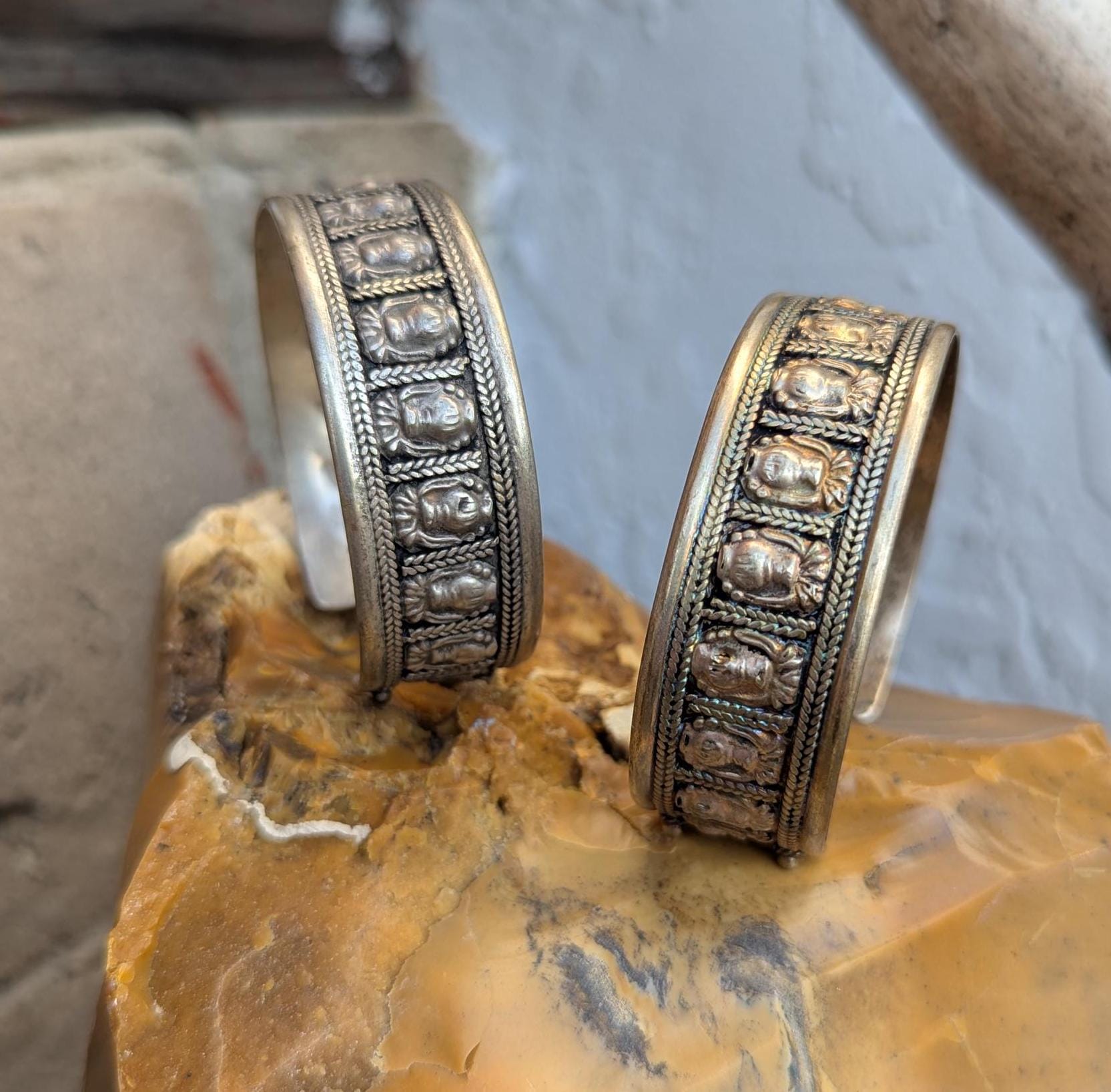 Vintage Silver Tibetan Cuff Bracelet with Buddhist flower Vase Motif (cb-135)