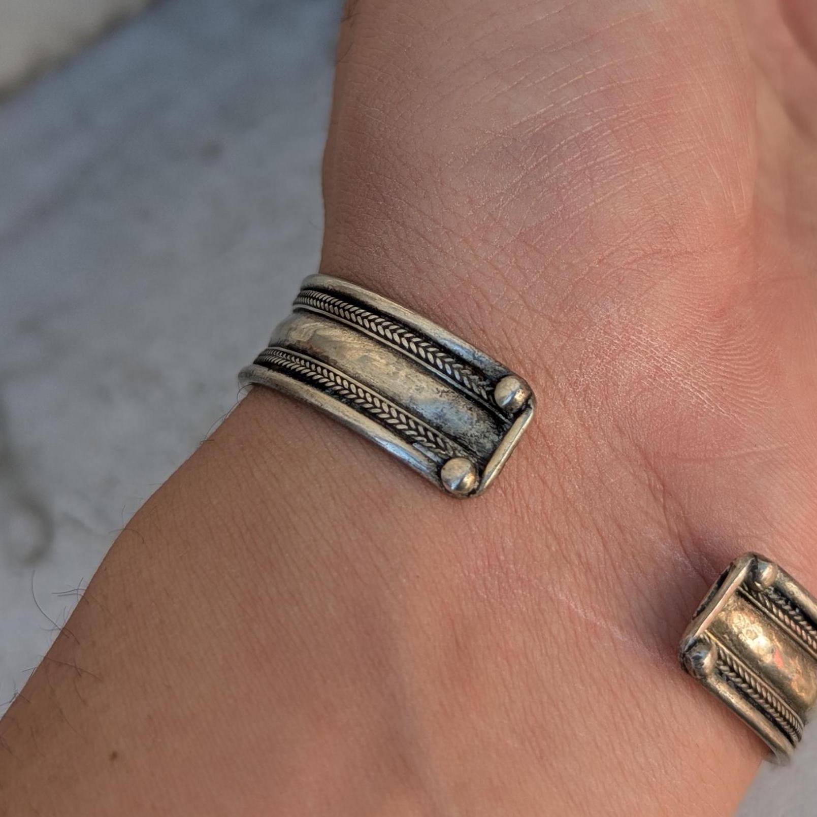 Vintage Silver Gemstone Cuff Bracelet – Turquoise, Onyx & Tiger Eye