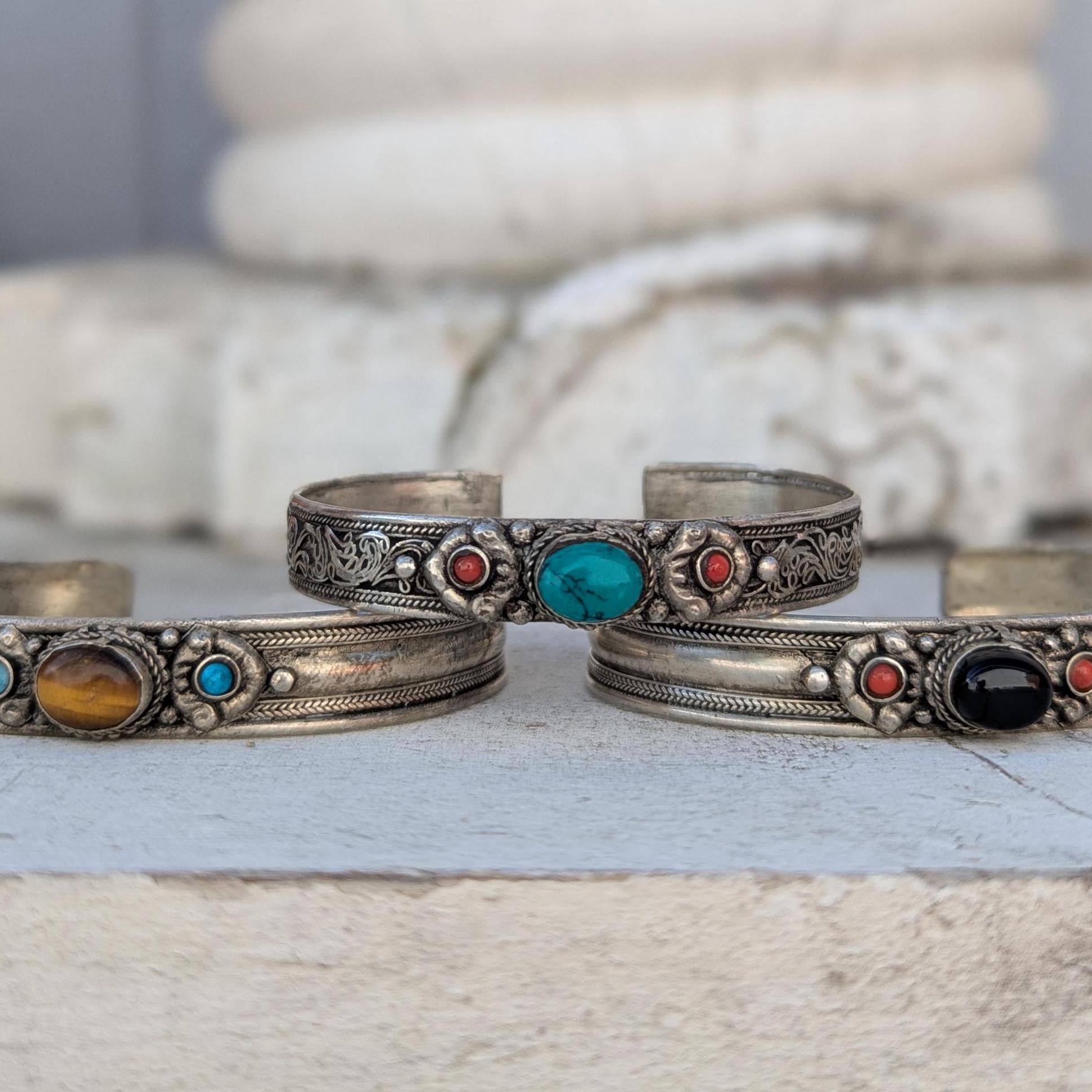 Vintage Silver Gemstone Cuff Bracelet – Turquoise, Onyx & Tiger Eye