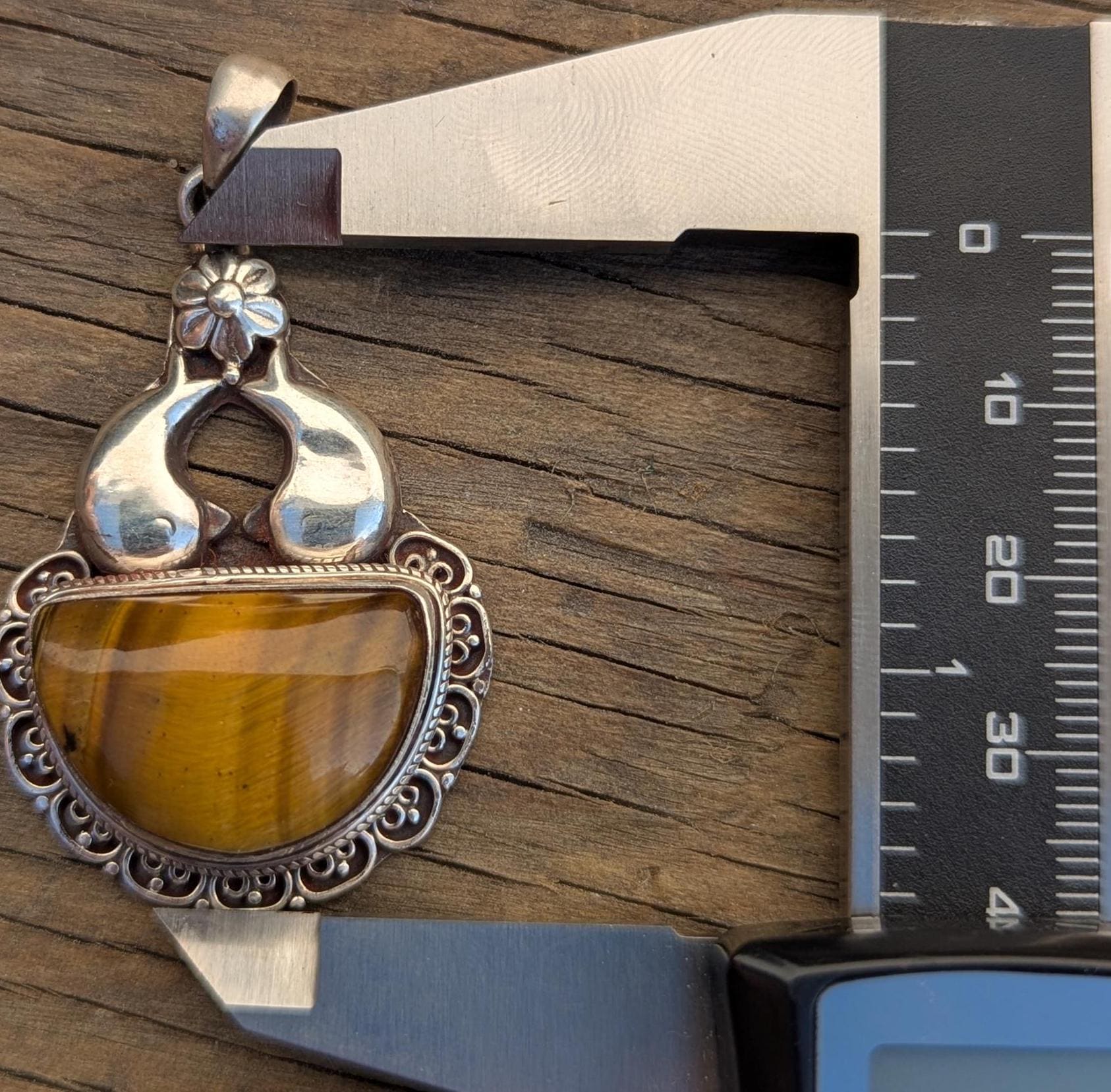 P3/51- Tiger Eye Amber stone Silver Pendant (T12-051)