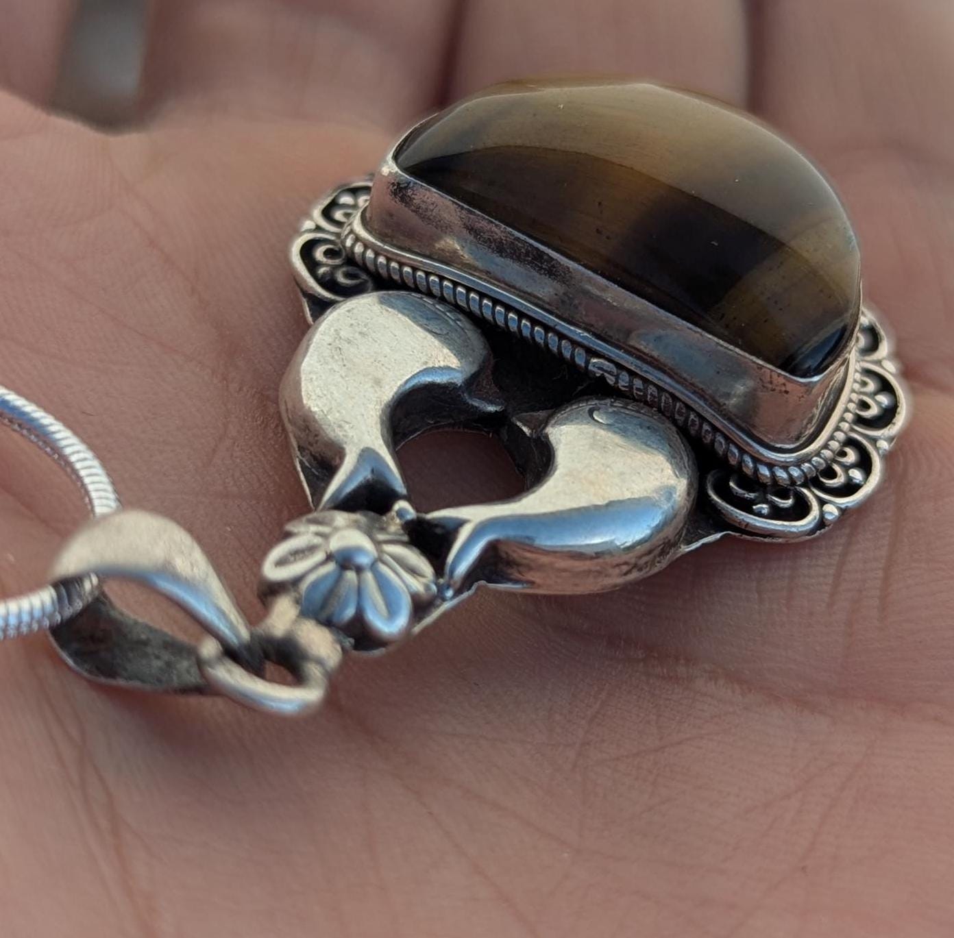 P3/51- Tiger Eye Amber stone Silver Pendant (T12-051)