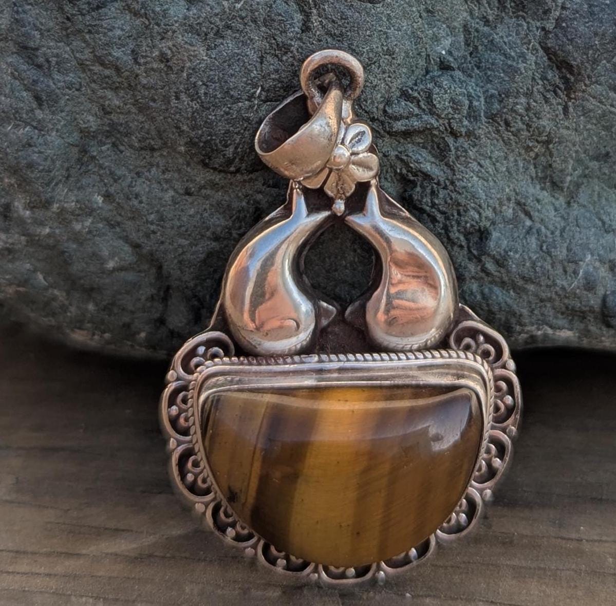 P3/51- Tiger Eye Amber stone Silver Pendant (T12-051)