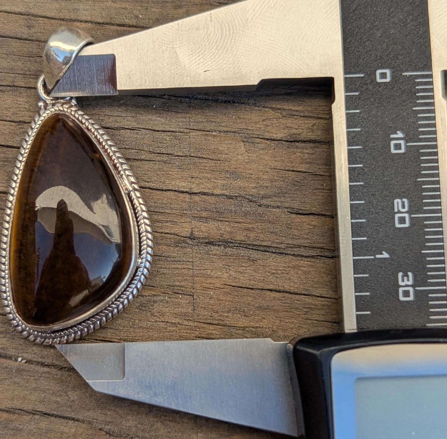 P3/50 - Tiger Eye Amber stone Silver Pendant (T12-050)