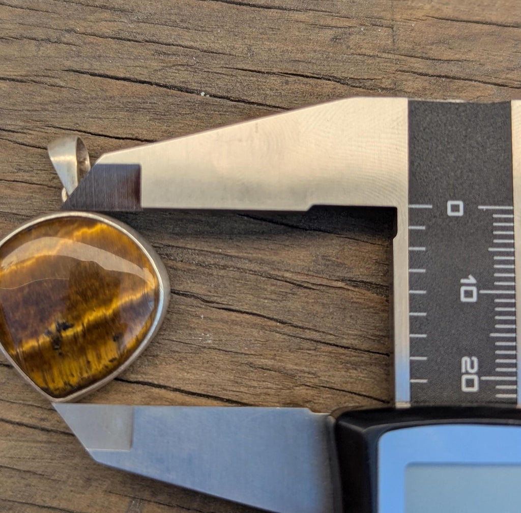 P3/54- Tiger Eye Amber stone Silver Pendant (T12-054)