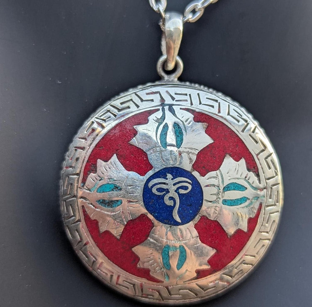 Silver Red Coral Tibetan Vajra Pendant: Buddha Eye Dorjee Amulet