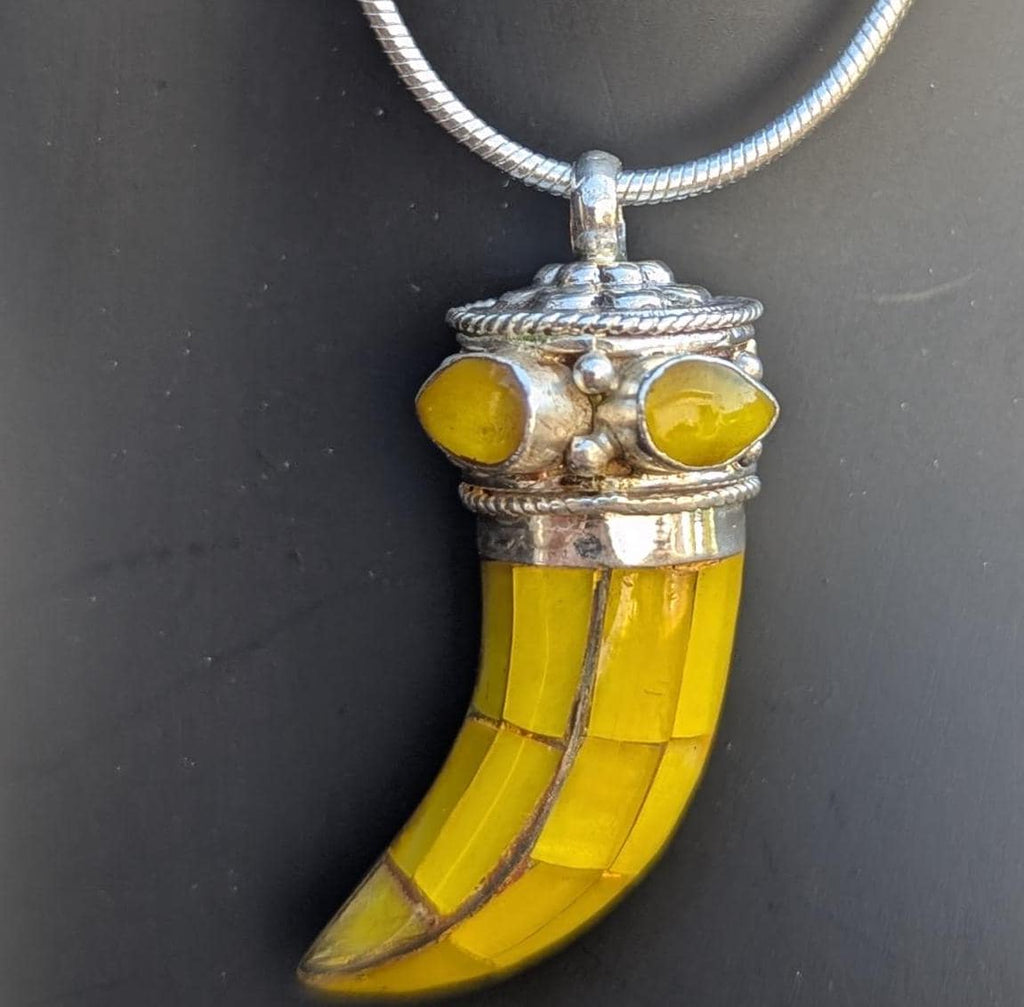 Horn Shaped Pendants(T1102-010)