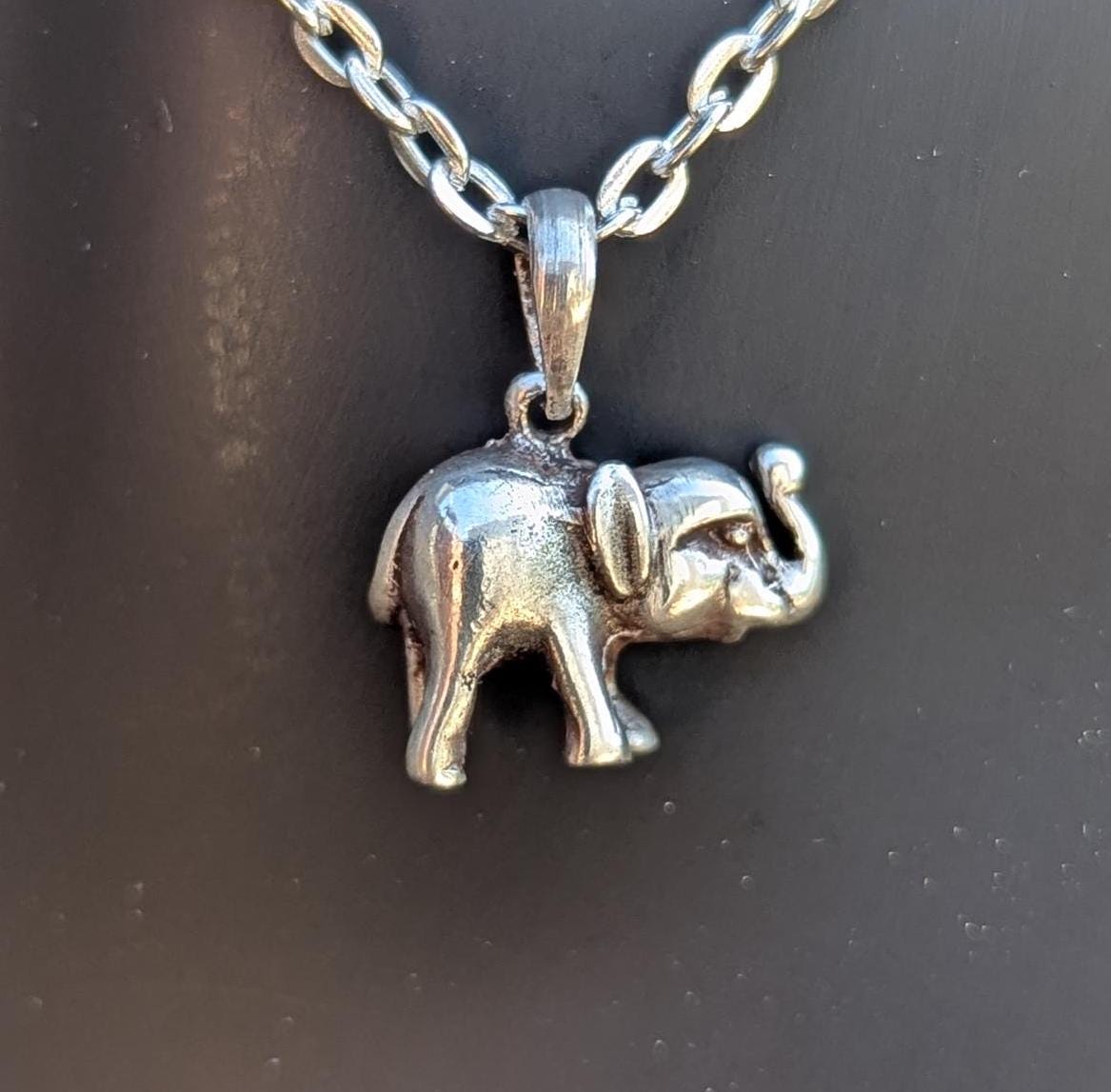 Silver Elephant Pendant(T1103-017)