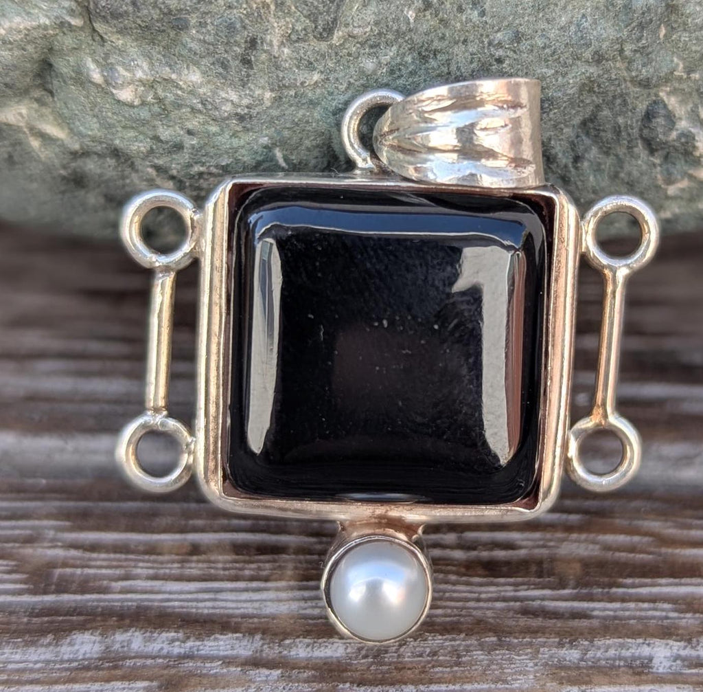 Silver Onyx Stone Pendant.(T1103-011)