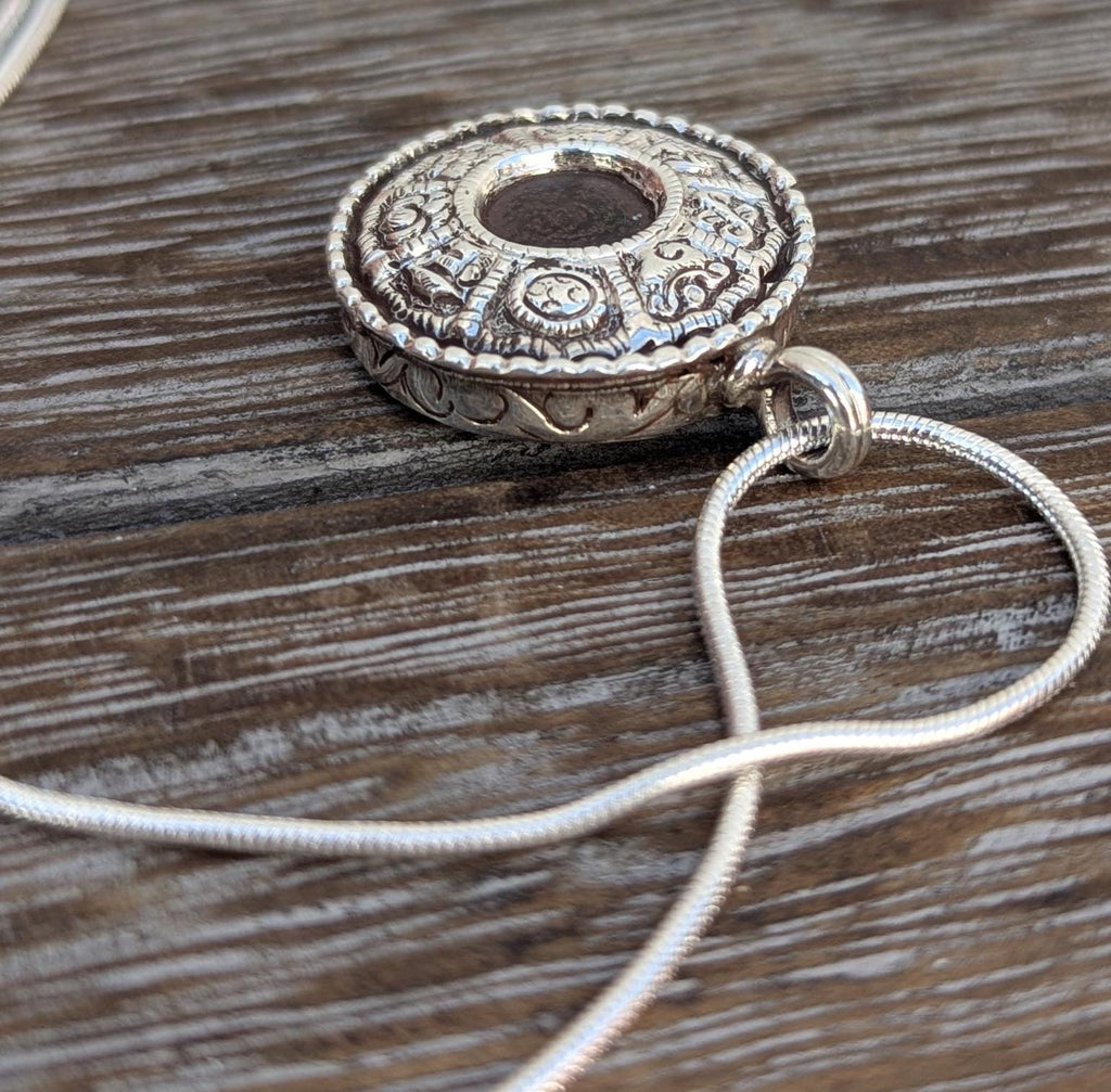 Silver Circle Pendant.(T1103-007)