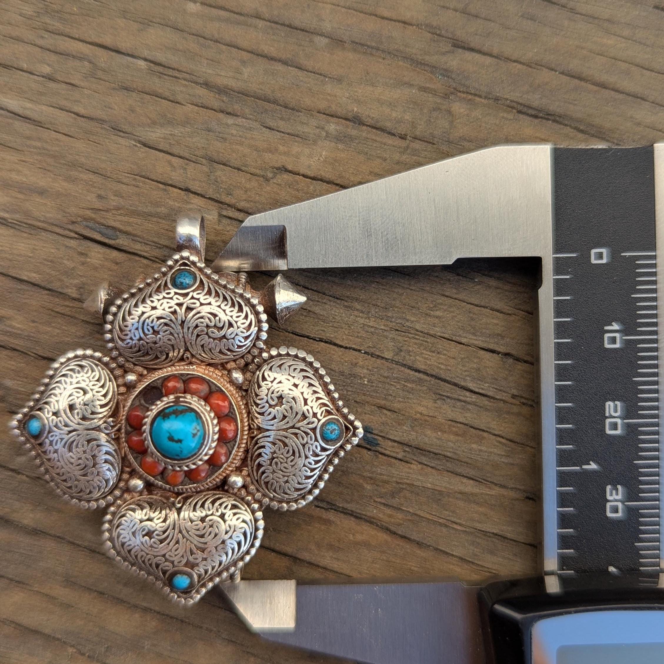 Tibetan Woman’s Amulet Box Necklace (Ga’u)Turquoise 925 Sterling Silver Pendant. (T1101-006.8)