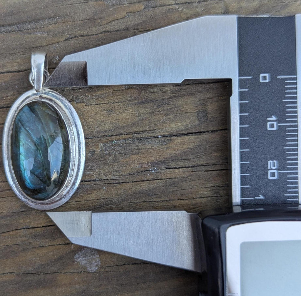 P3/46 - Labradorite Gemstone Handmade 925 Sterling Silver Jewelry Pendants (T12-046)
