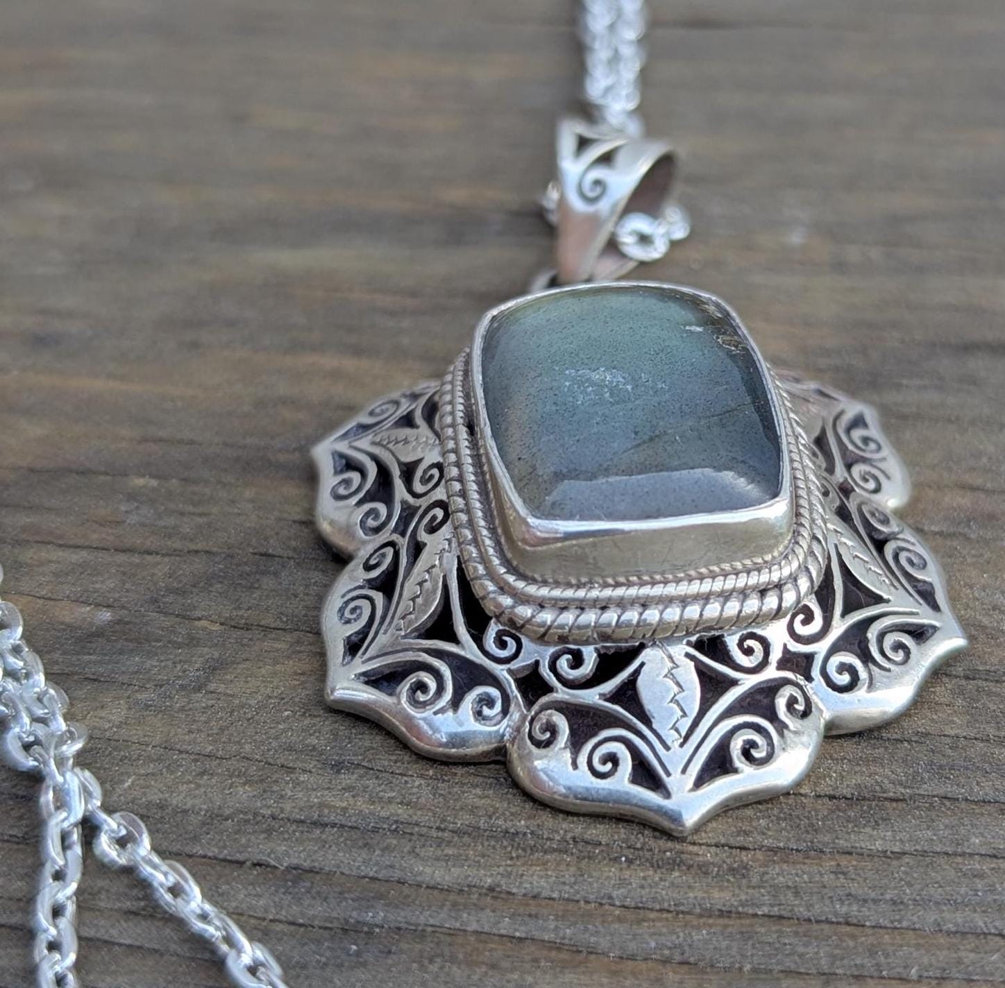 P3/40 - Labradorite Gemstone Handmade 925 Sterling Silver Jewelry Pendants (T12-040)