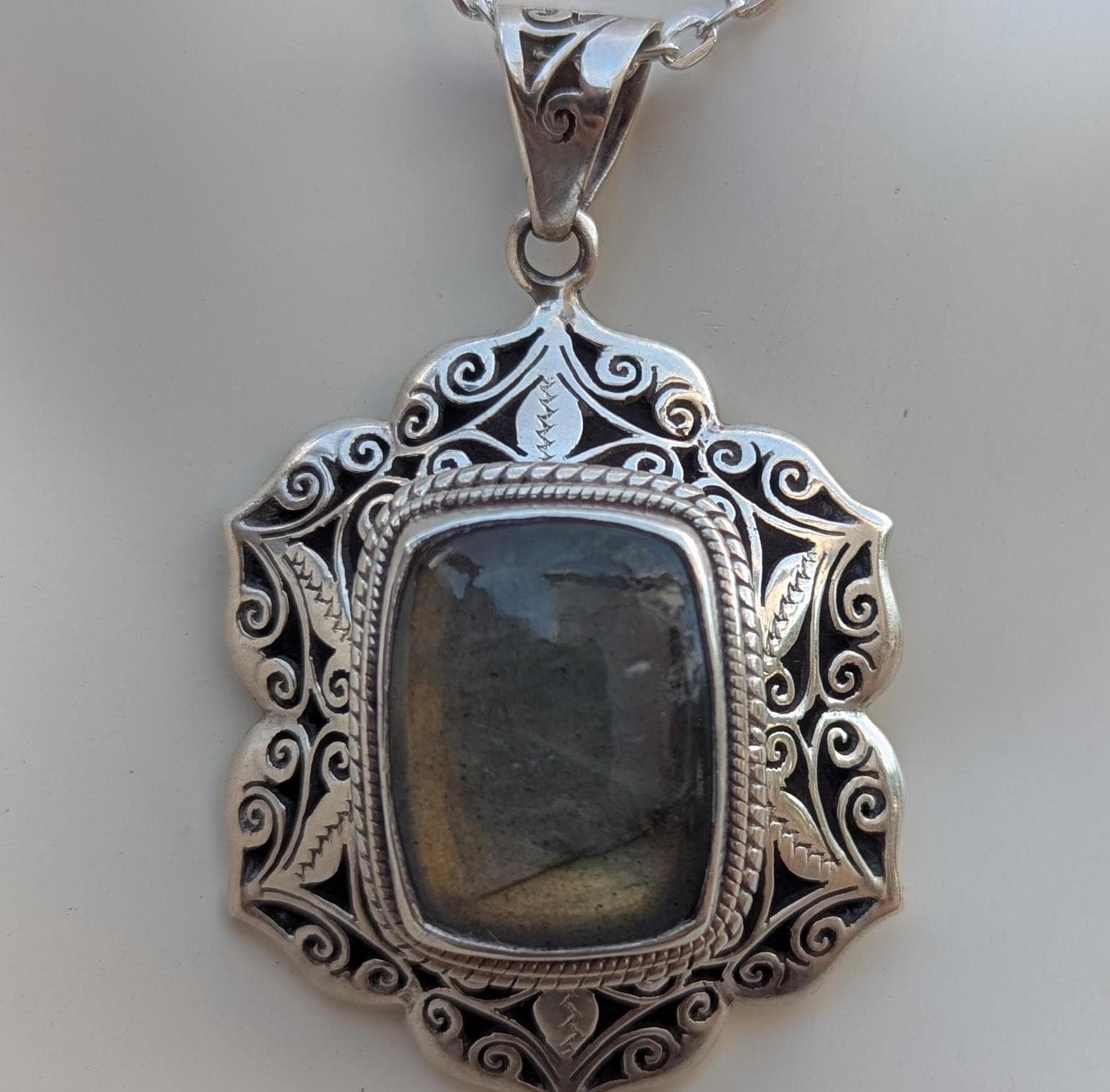 P3/40 - Labradorite Gemstone Handmade 925 Sterling Silver Jewelry Pendants (T12-040)