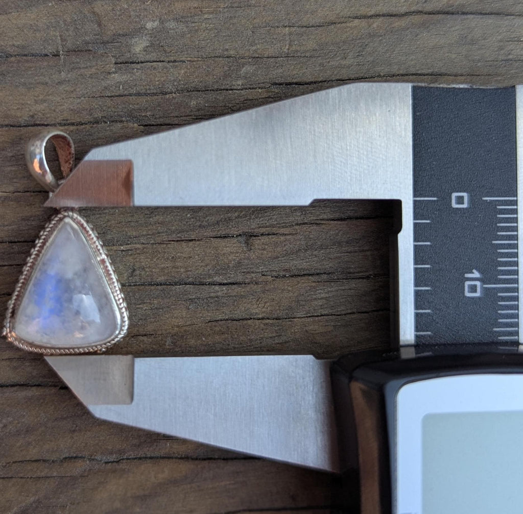 Handmade Rainbow Moonstone Pendant: 925 Sterling Silver (2x1.8cm)