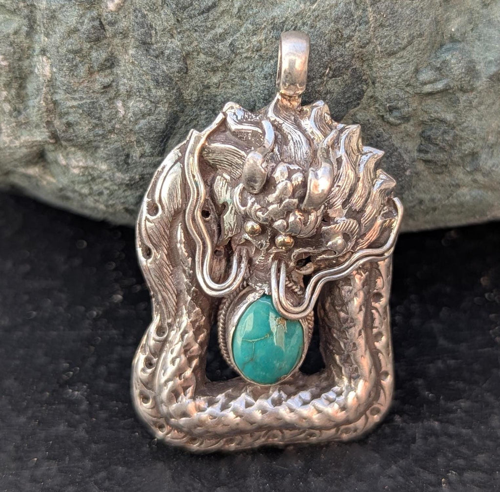 Turquoise gemstone Blue Turquoise 925 Sterling Silver Pendant.  (T1101-006.6)