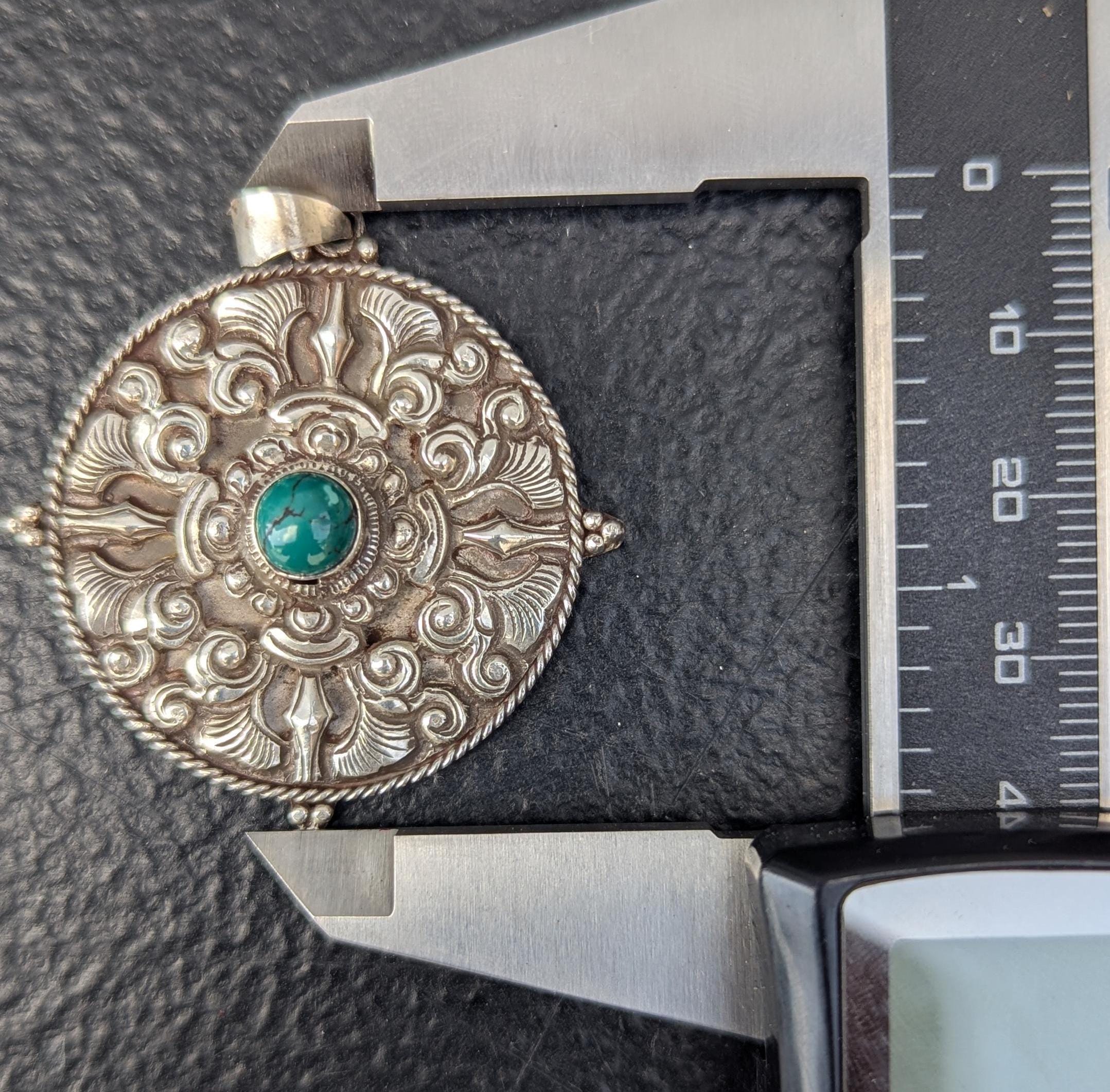 Silver Double Vajra Dorje Pendant(Central Turquoise) (T1102-009)
