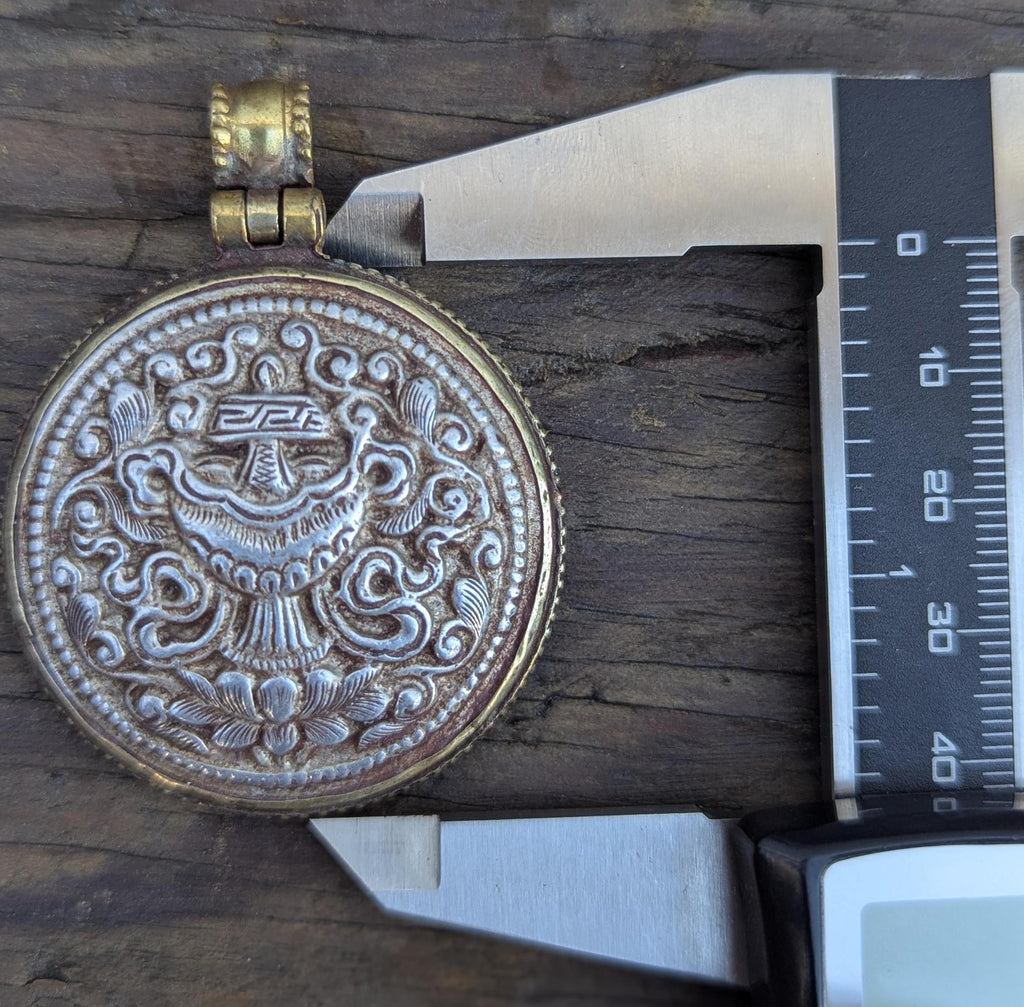 Vintage Tibetan Tashi Tagye Brass Medallion Pendant (p6-020)